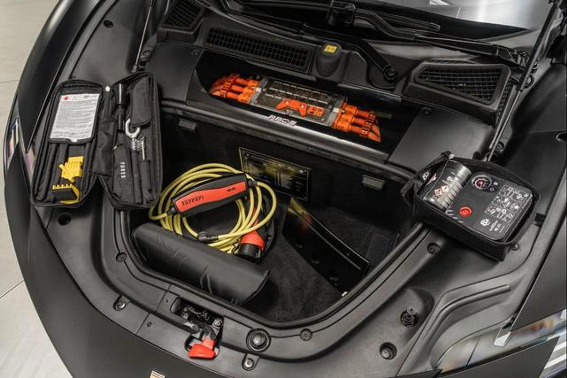 mph018_661241341_J_Soo_R6_P_Hu0m5l6y_XX_Li_Hmd_Hr9m8_c97a913a5a