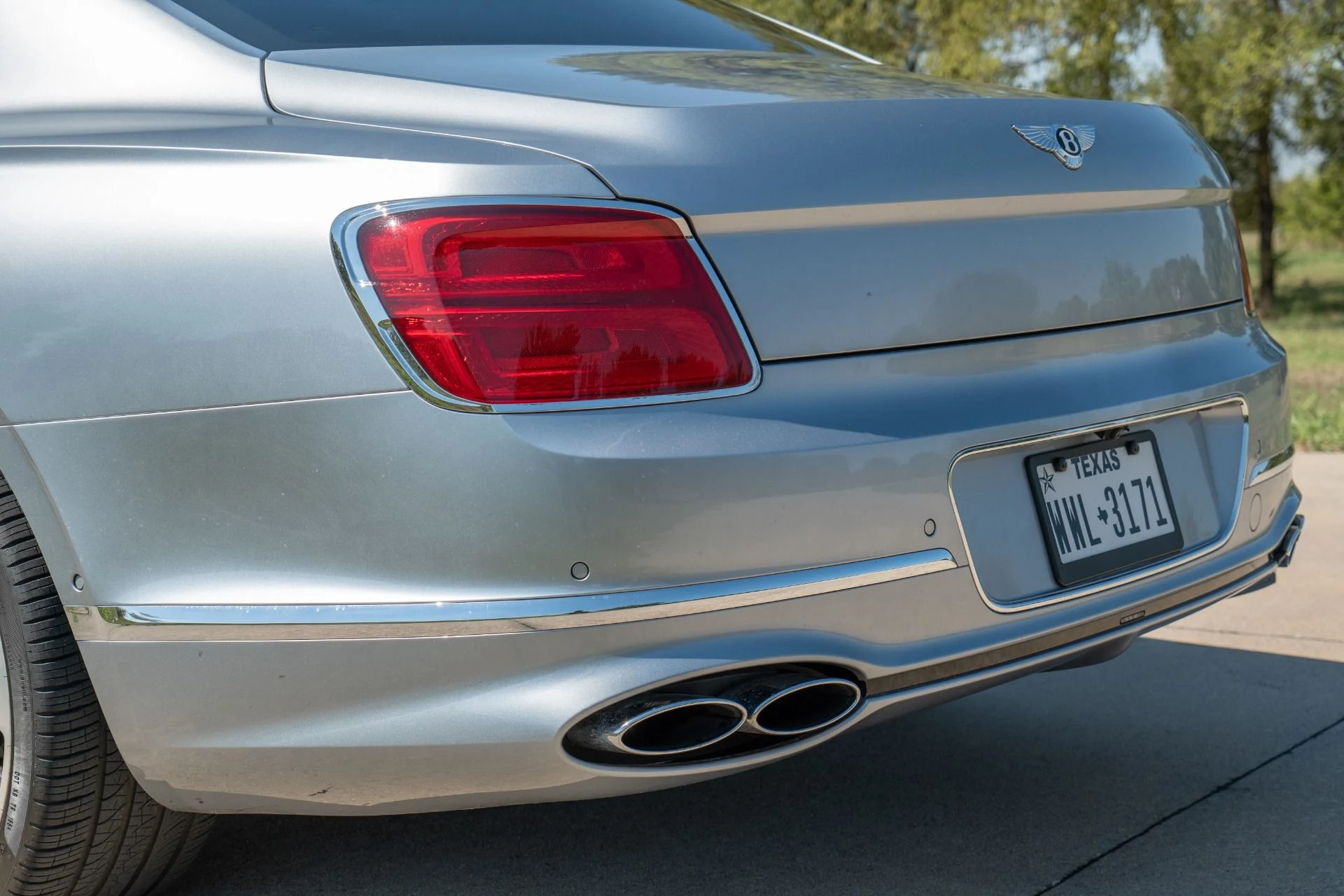 mph018_663079049_Used_2022_Bentley_Flying_Spur_V8_1791934974_9576f15b36