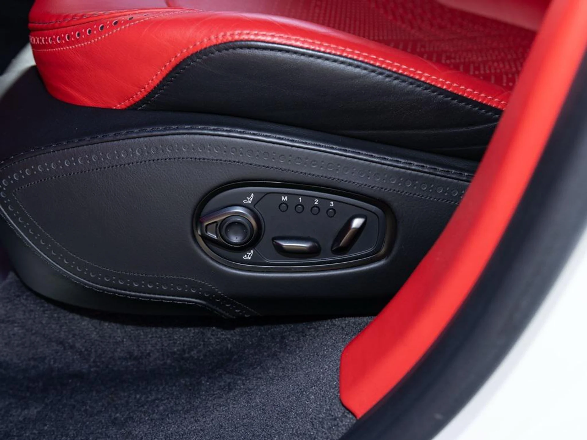 mph018_663597458_408012007_6849ae32bc21500848008b44_b439e27055