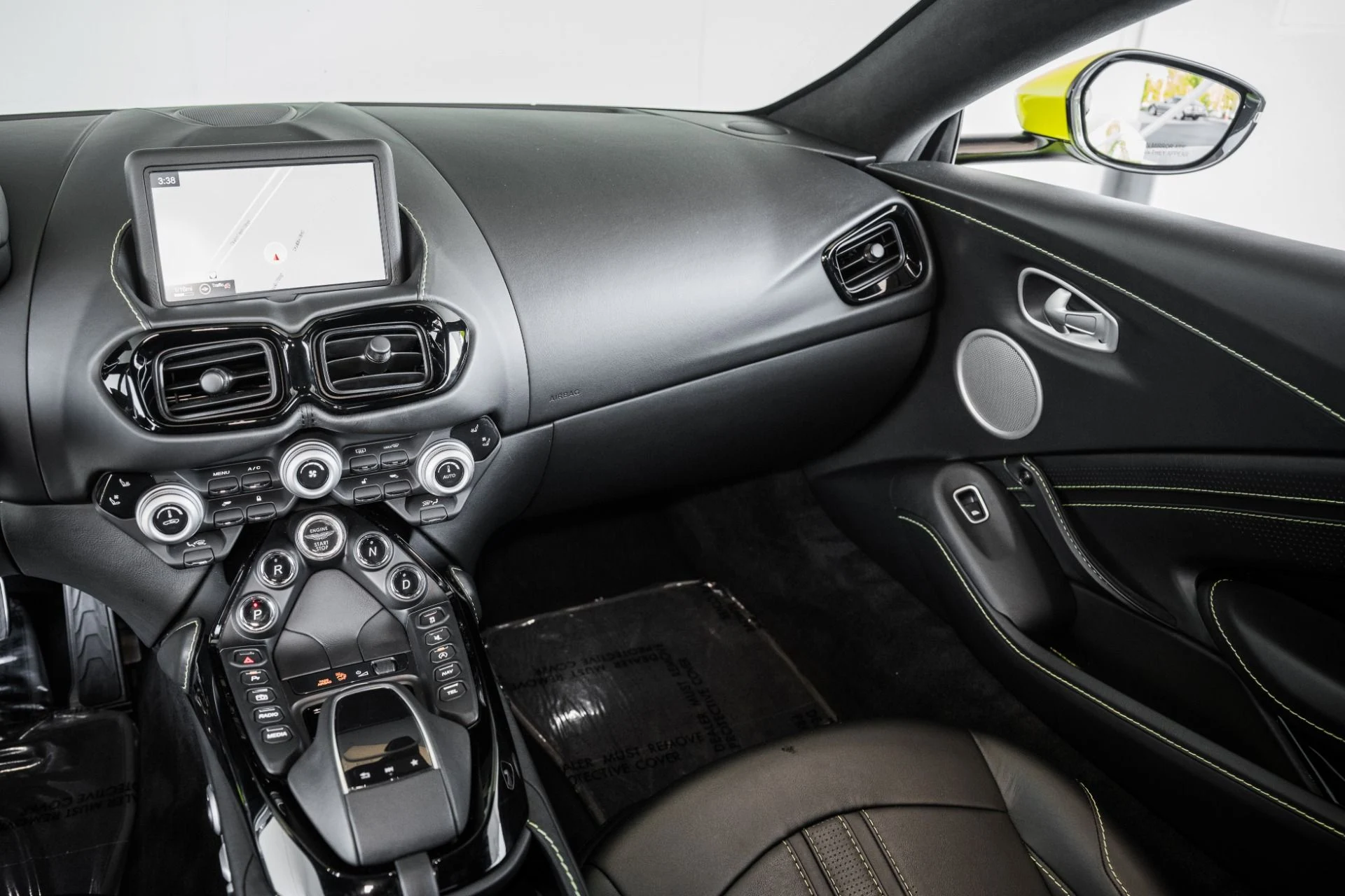 mph018_667970533_Used_2020_Aston_Martin_Vantage_V8_Coupe_1690551431_7744e51e29
