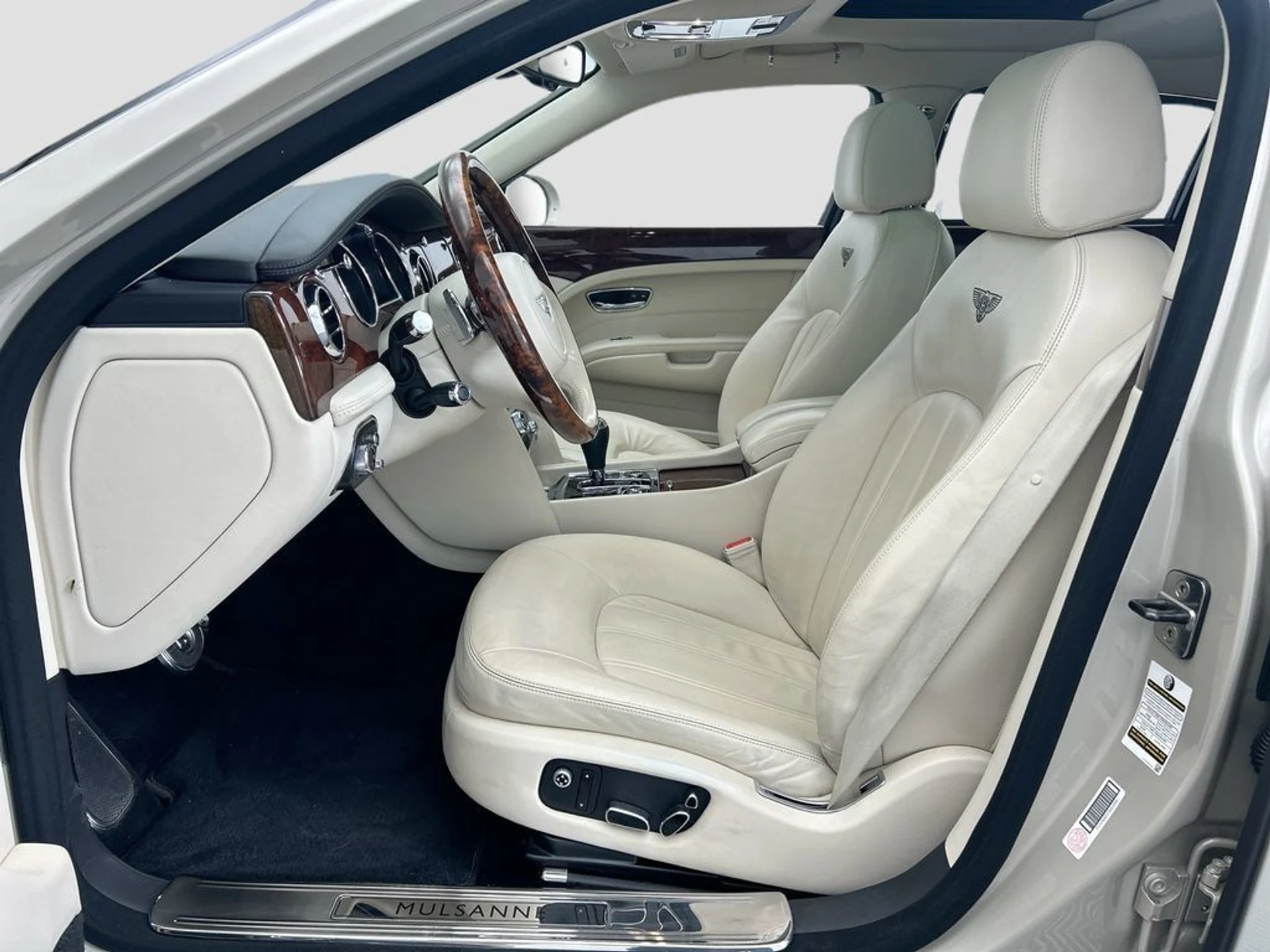 mph018_66819148_used_2016_bentley_mulsanne_4drsedan_8119_22991527_19_1024_87f76a8833