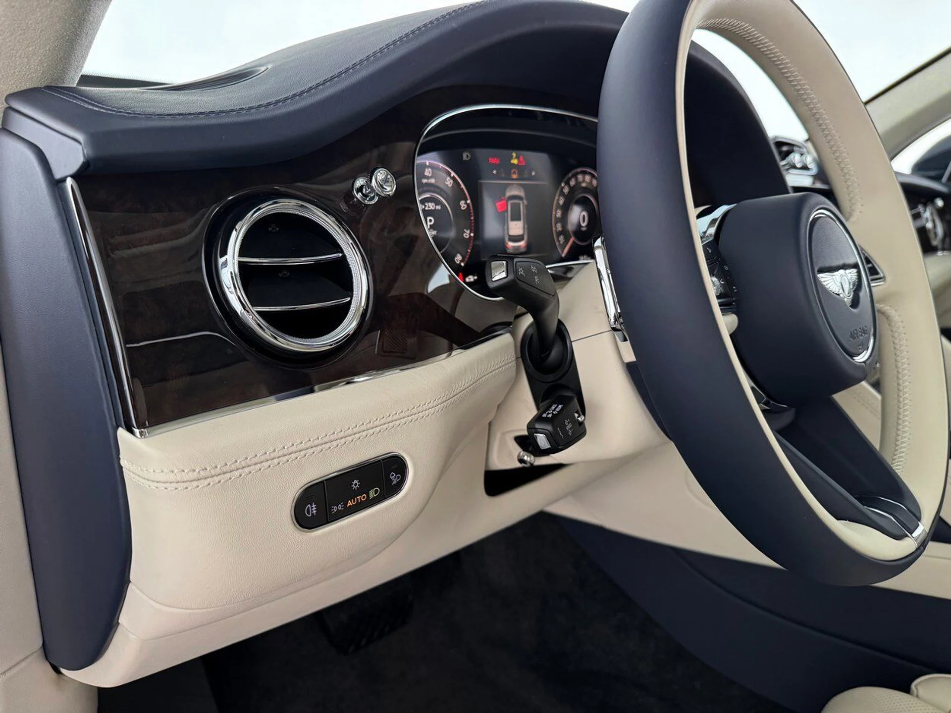 mph018_668377005_10b2d49c20e161cebfa8147f171abb1f_632ce38684