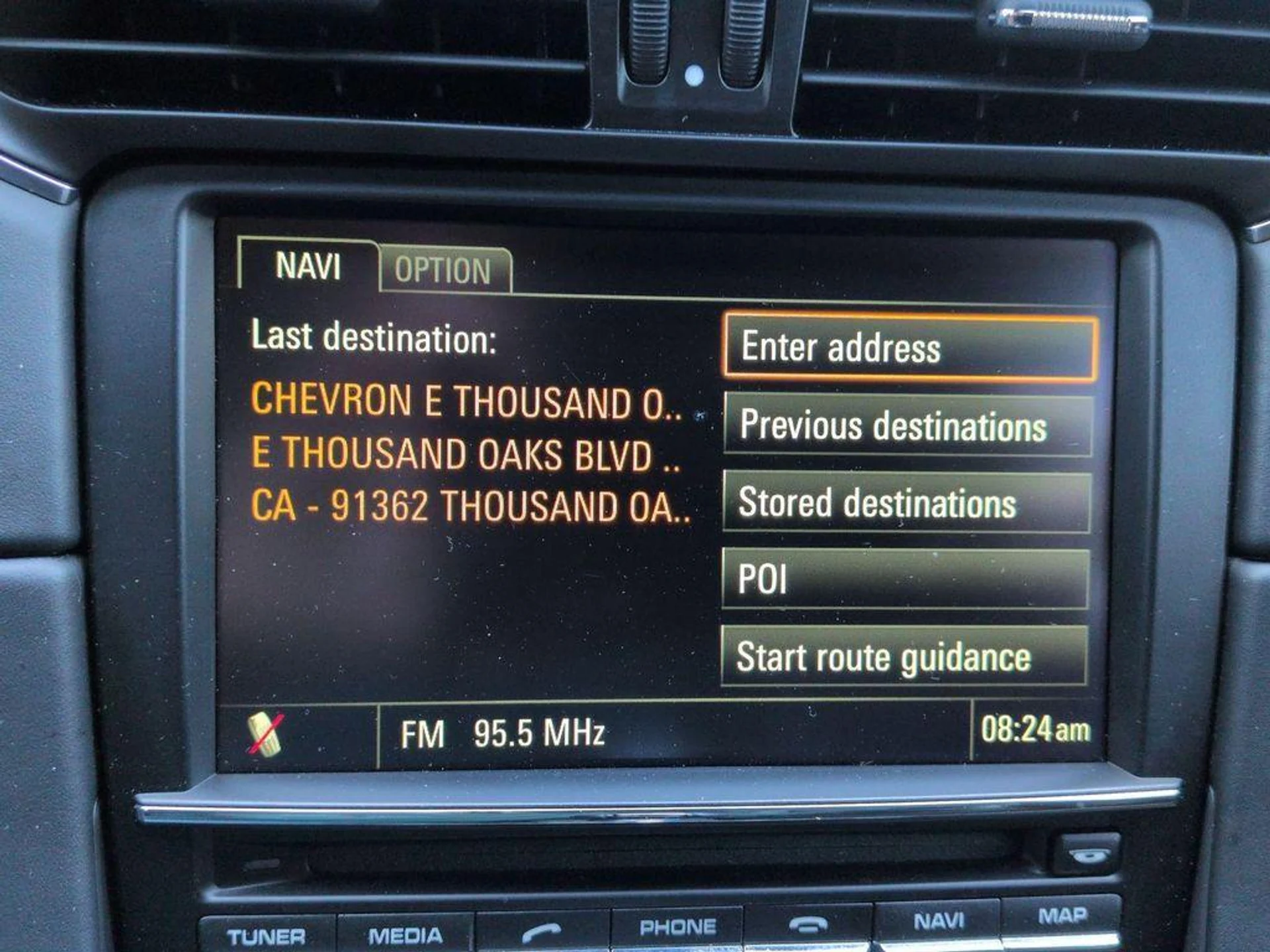 mph018_670563681_e34w_YW_3wh_VD_Ai_O_Fujq_Vr2f_C_u20_ee998f4a2c