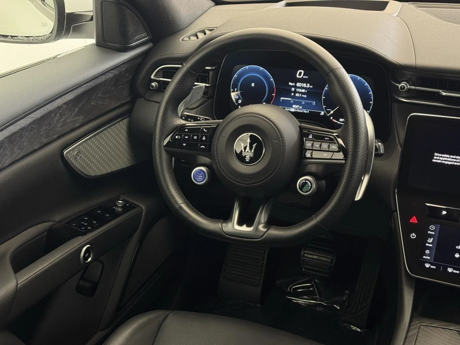 mph018_67132893_Th_R9_K7t_Y1_P_Ae_Qf7pwu_Vm8vf_Aa3_A_a624026a43