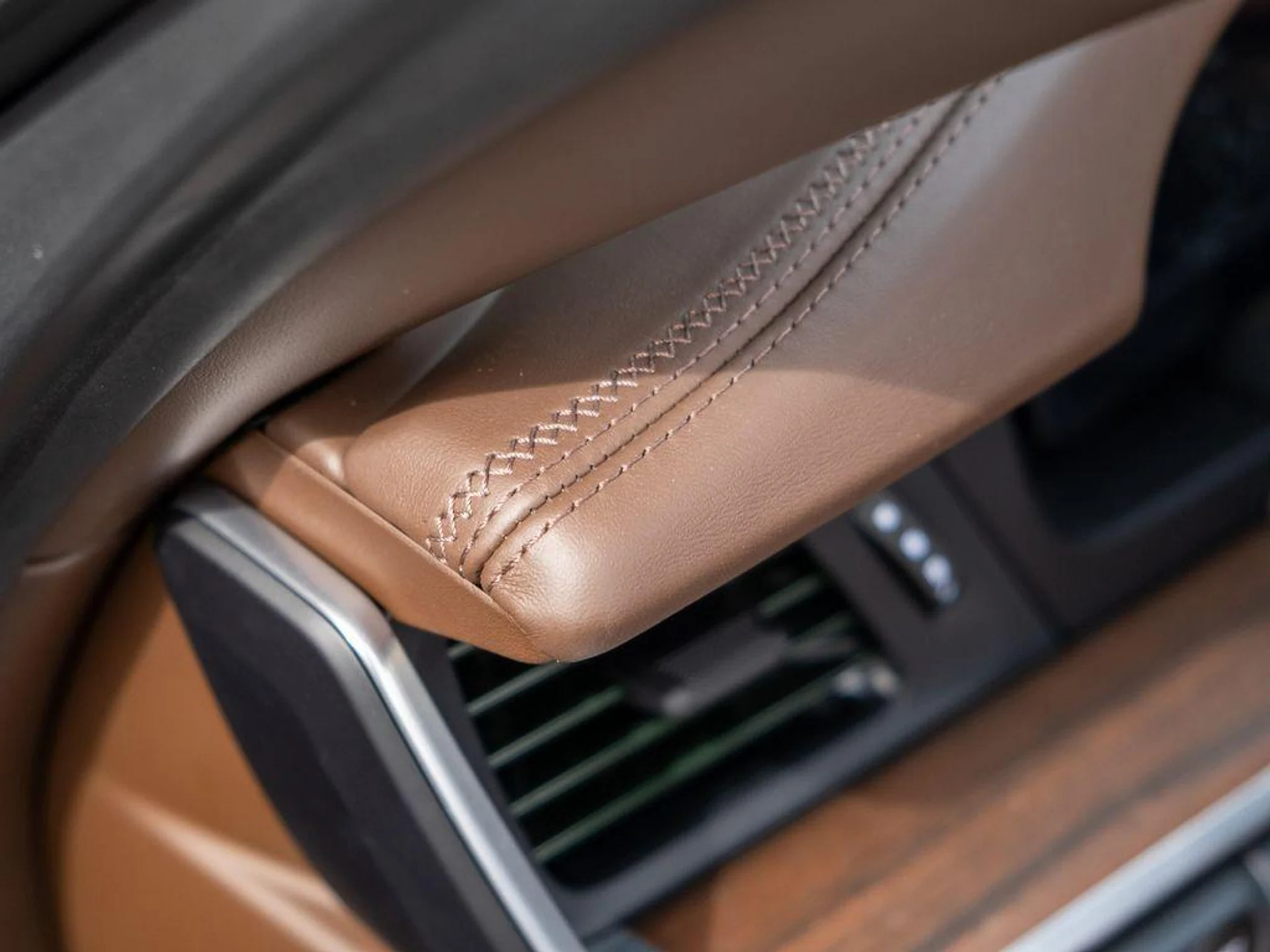 mph018_671772155_a_LT_2_Sgr2_Cz6sl_TU_1tk_Dcu_K_Qxd_Ps_fd7149b679