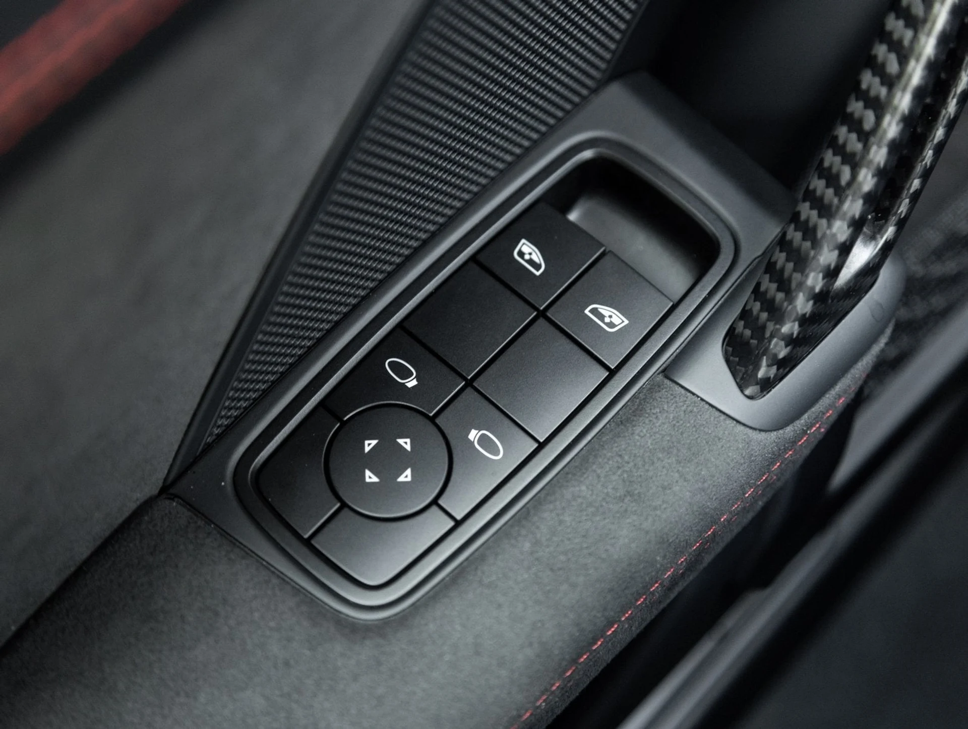 mph018_672081937_19_9d2249e23e