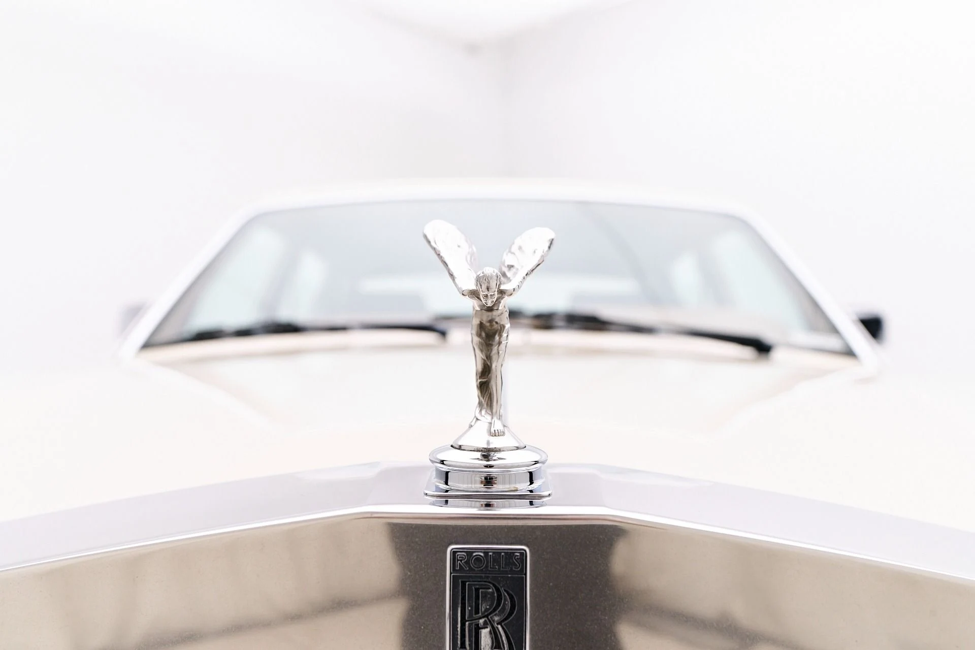 mph018_674132700_Used_1990_Rolls_Royce_Silver_Spur_1755058774_9723e2fc56