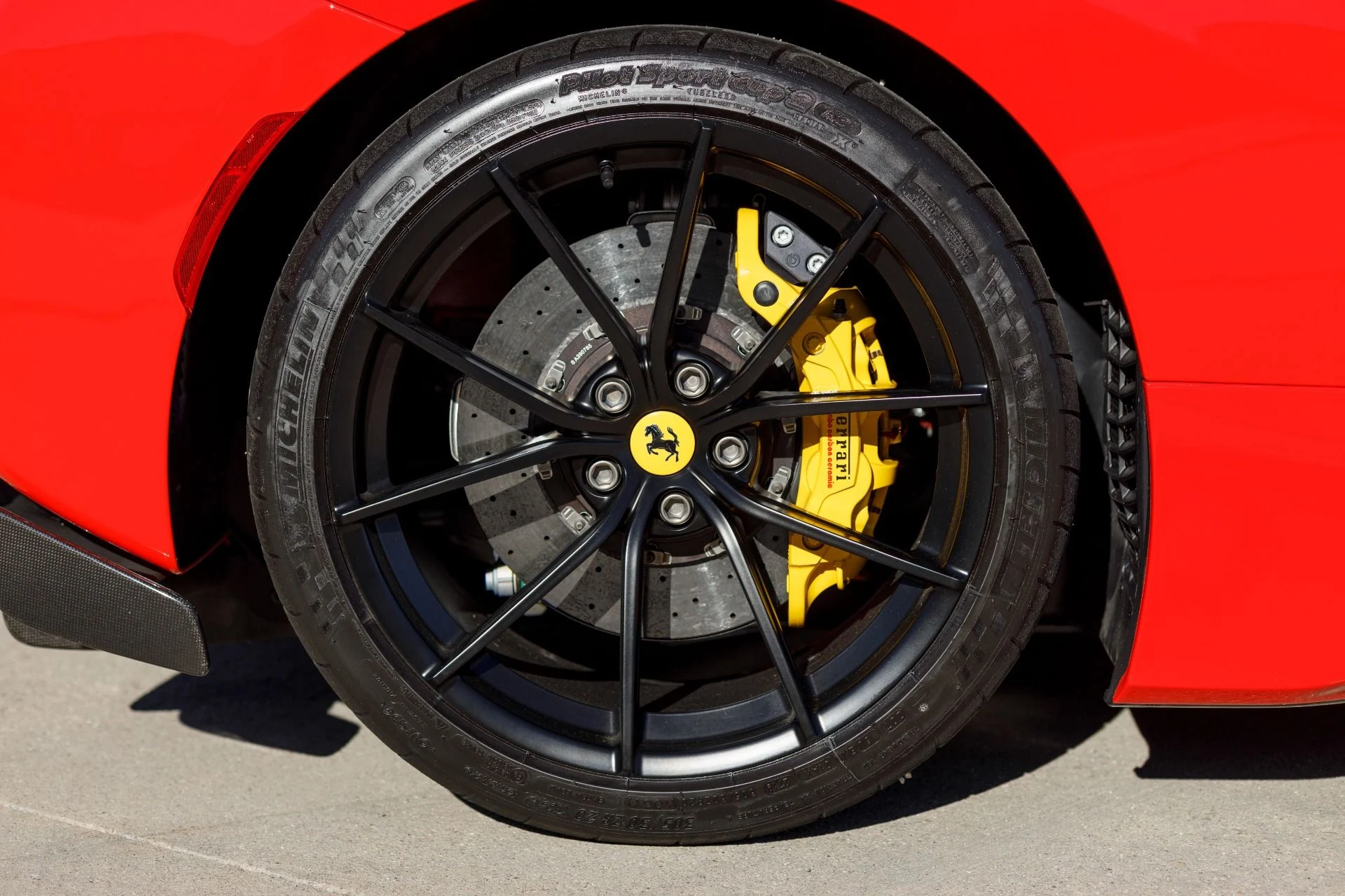 mph018_678656077_Used_2020_Ferrari_488_Pista_1765914948_bb5021c67c