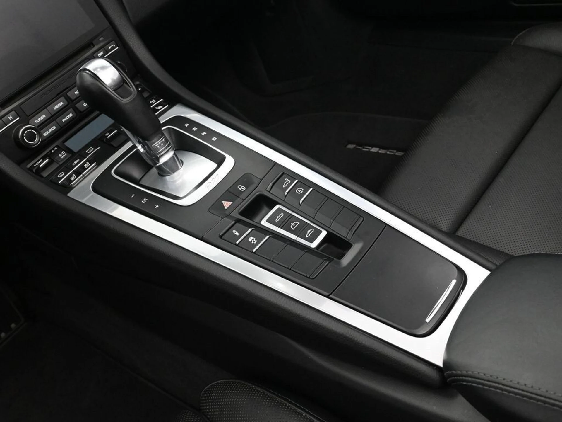 mph018_680698881_ce1623d89568166f94e10ed288cfdc72x_bbdd714296