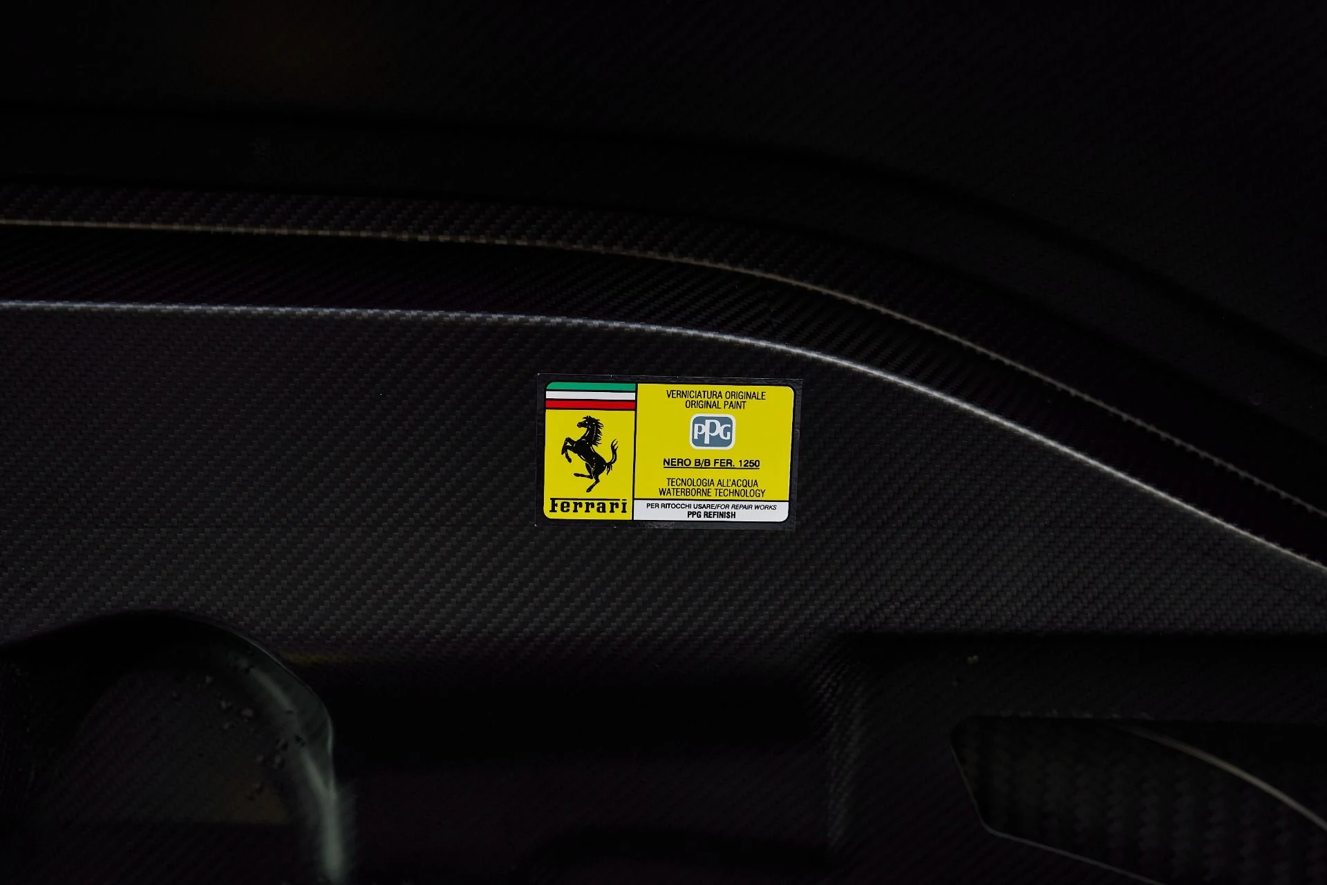 mph018_681518567_Used_2025_Ferrari_SF_90_Spider_1764059242_e3bec36019