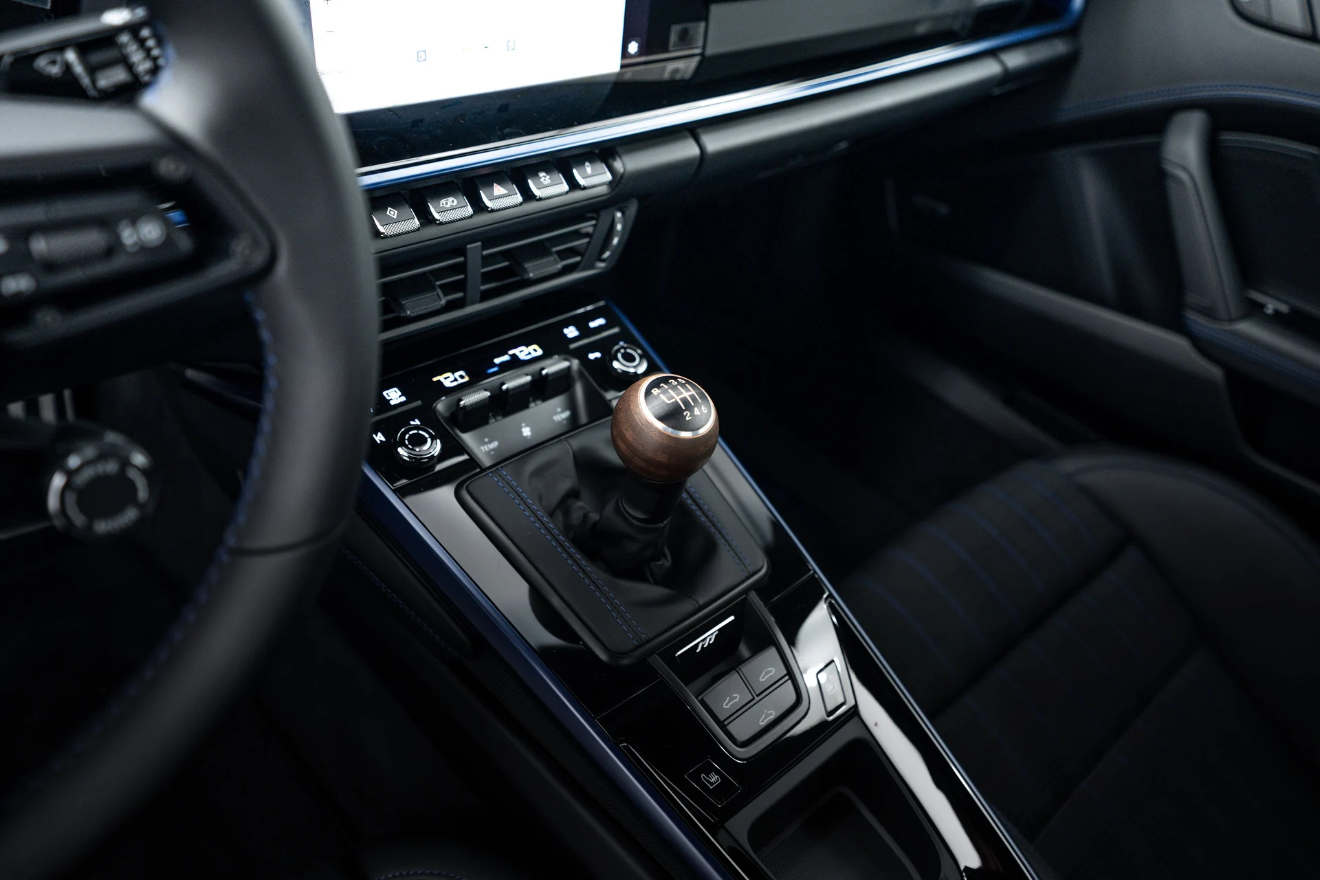 mph018_6827932_da692737f91455fb99d1955d947ea8b1_084bb31fc0