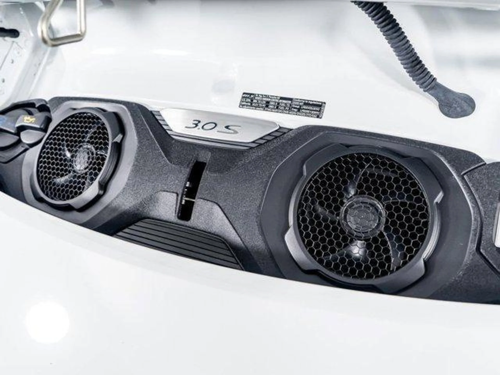 mph018_692977056_Rt866qfb_QC_Rh_L8u_Jwv_Rc_D_Fopl_WE_a94c8d9c1f