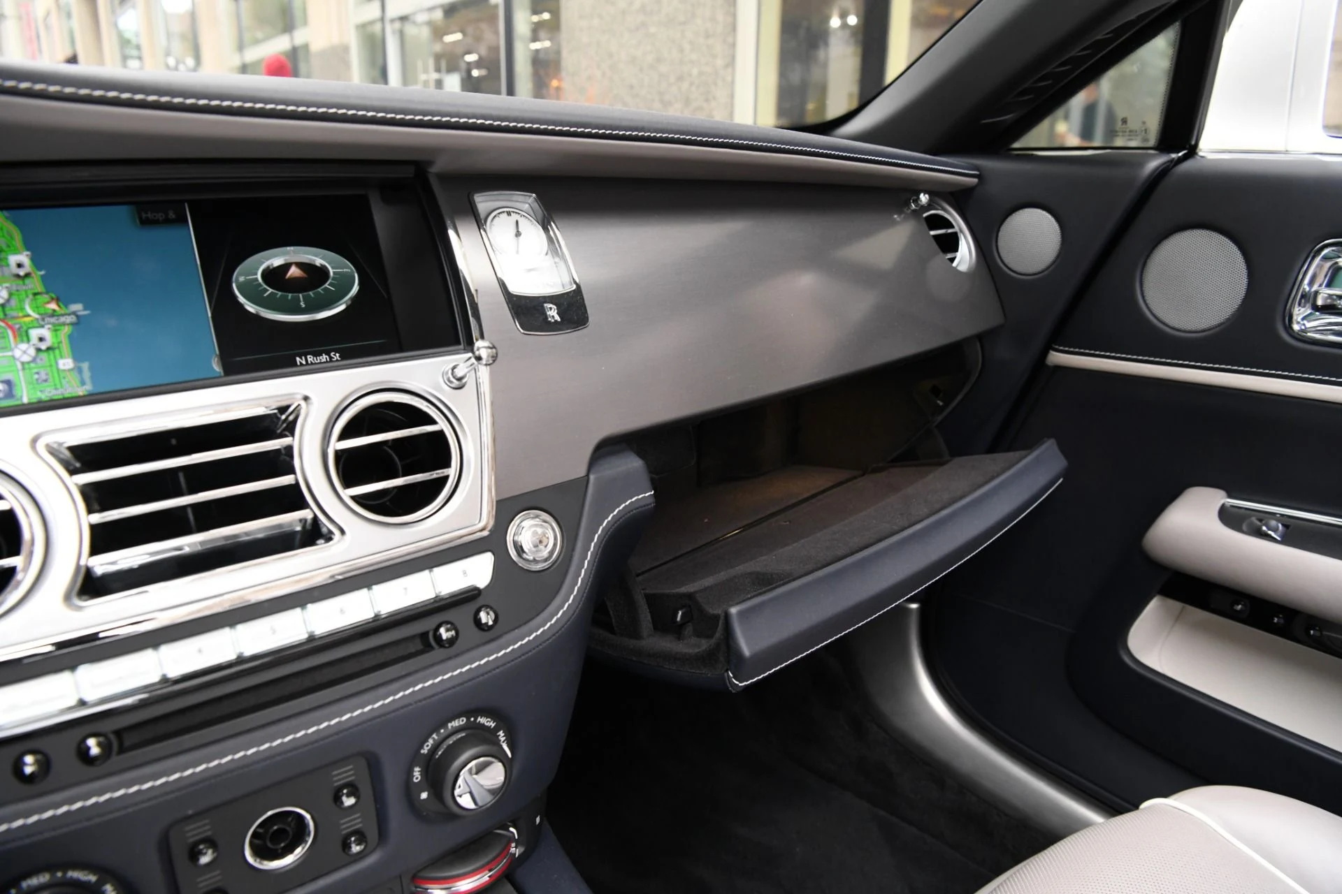 mph018_695233683_9708_p20_l_f024fbaf11