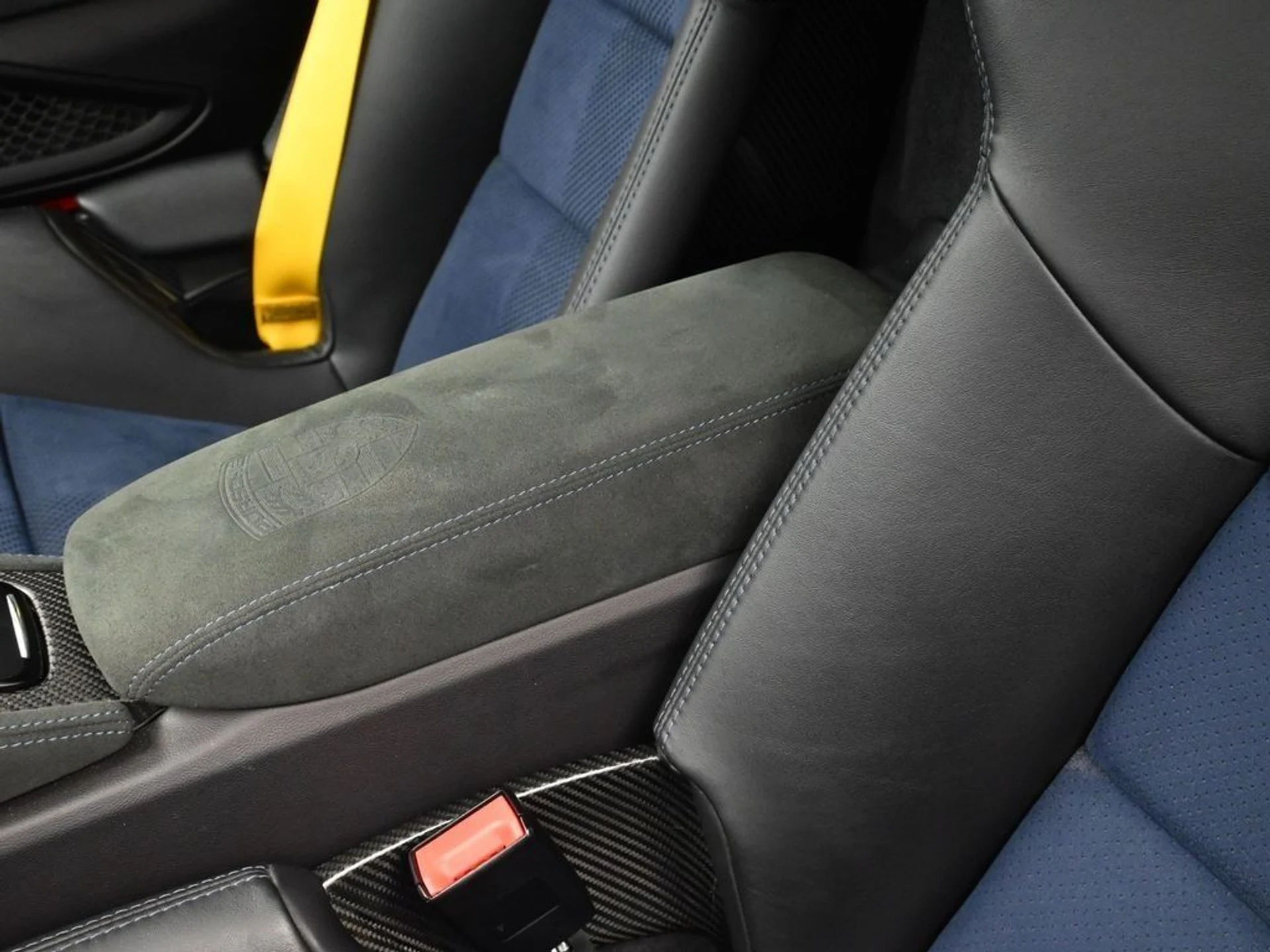 mph018_705409488_4f14b47876f65b7835486a1b23ed5d5dx_82b2620c57