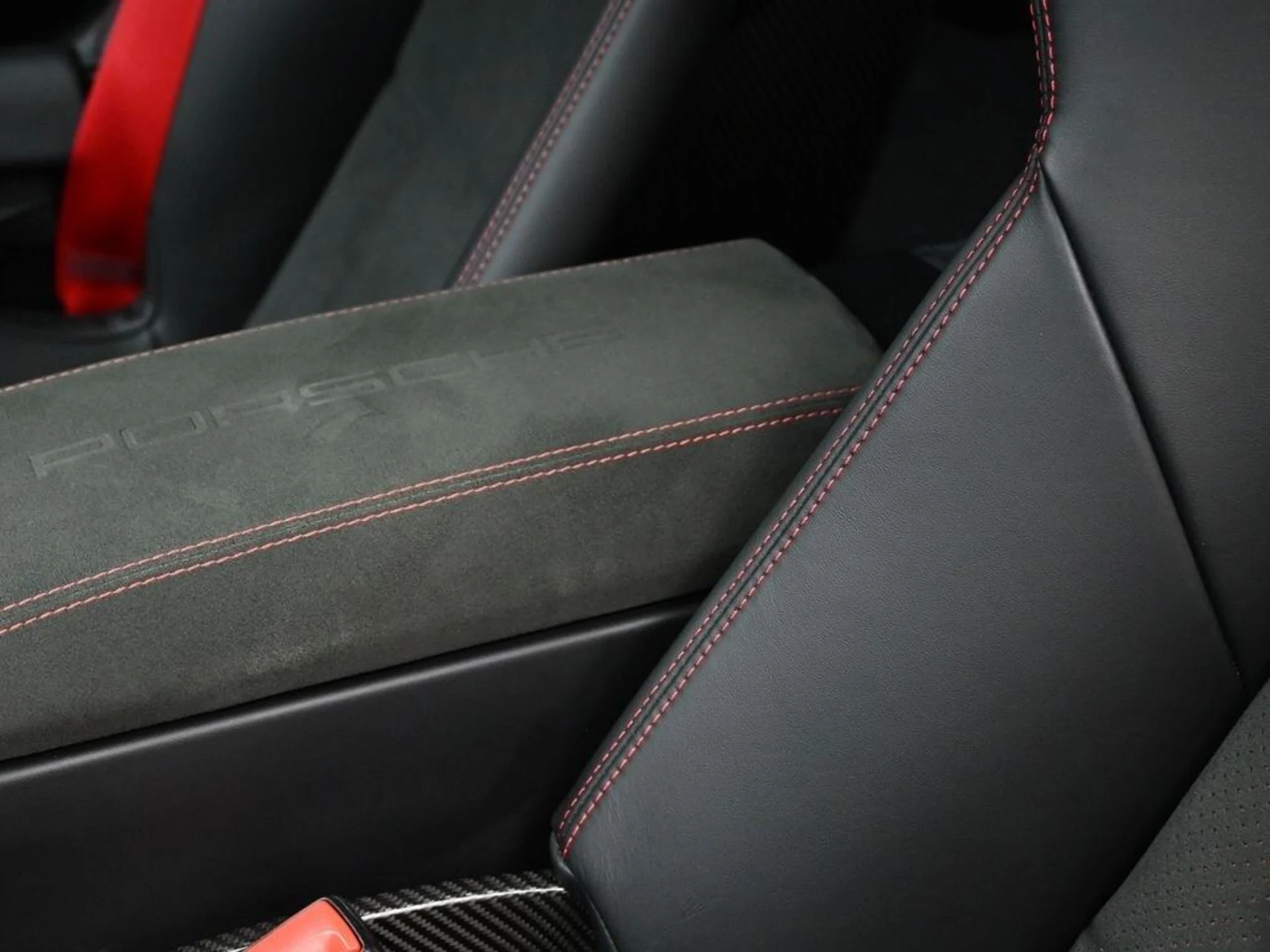 mph018_705870602_513536e9908ea81c7d43bab6023322ffx_fff4cf454b