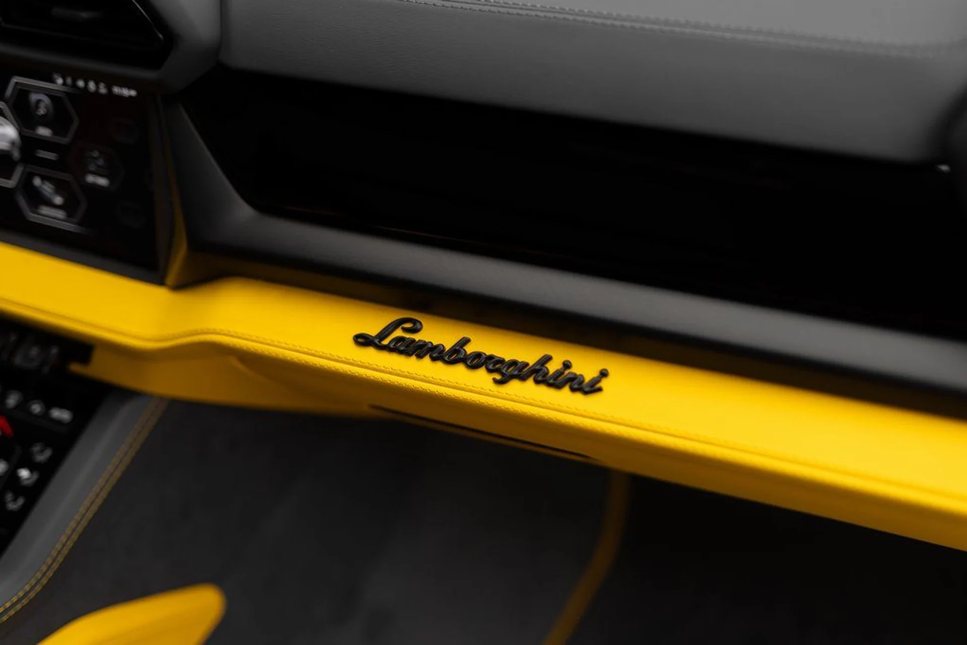 mph018_708705202_6106584205c5742dbc86e910aaf2c8bax_d36e953387