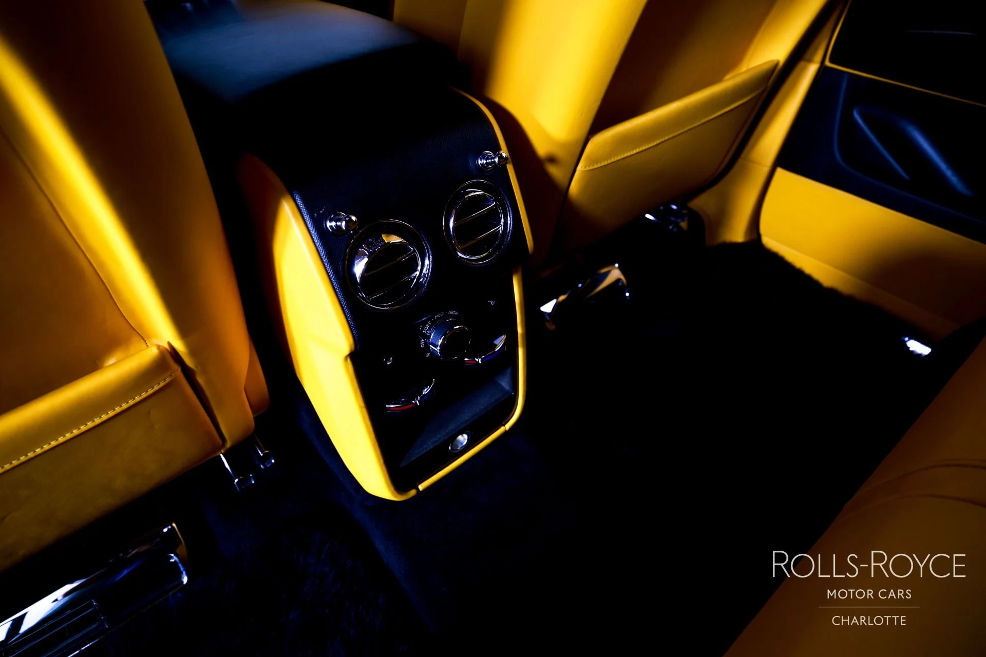 mph018_709016209_Used_2022_Rolls_Royce_Cullinan_1769449841_9e5548fdb1