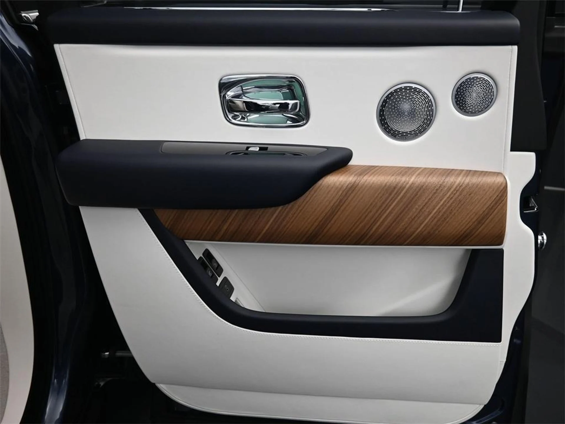 mph018_709922265_r_Gi_G_4_E_Qrfc_S7_dyfy_Nk_GHA_Dl_PU_f6c84756c1