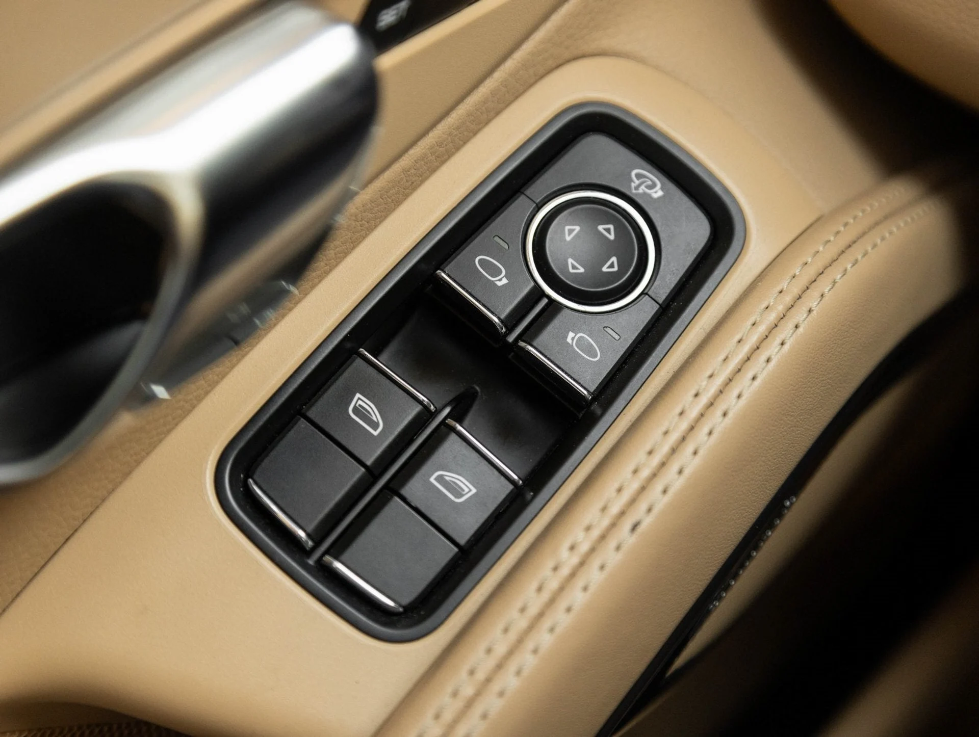 mph018_713322578_19_70c250473b