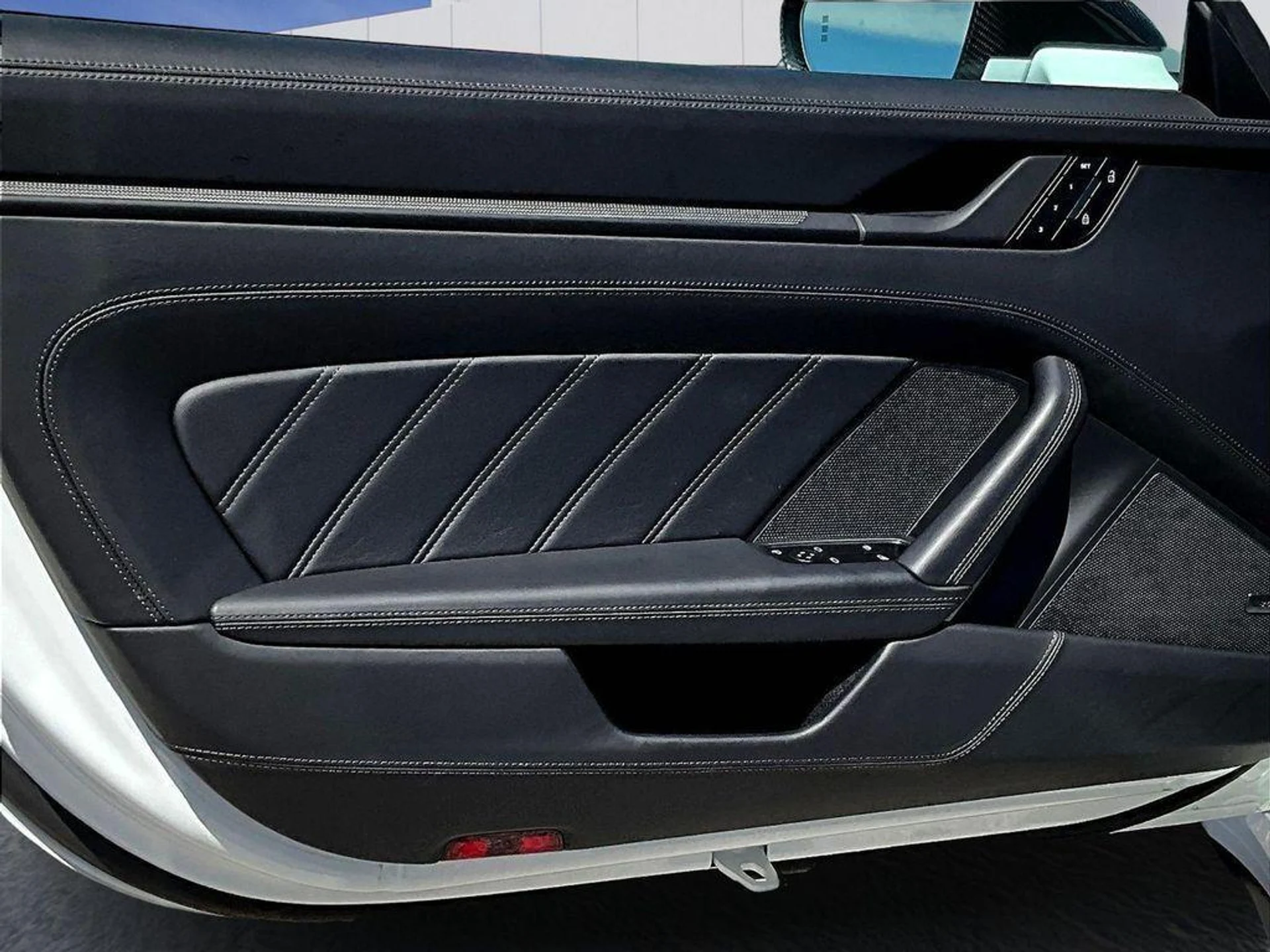 mph018_715629884_W_Qj6rv_VI_Vf_Waev_Xw3t_SLN_Pra_N_Lk_4638405b47