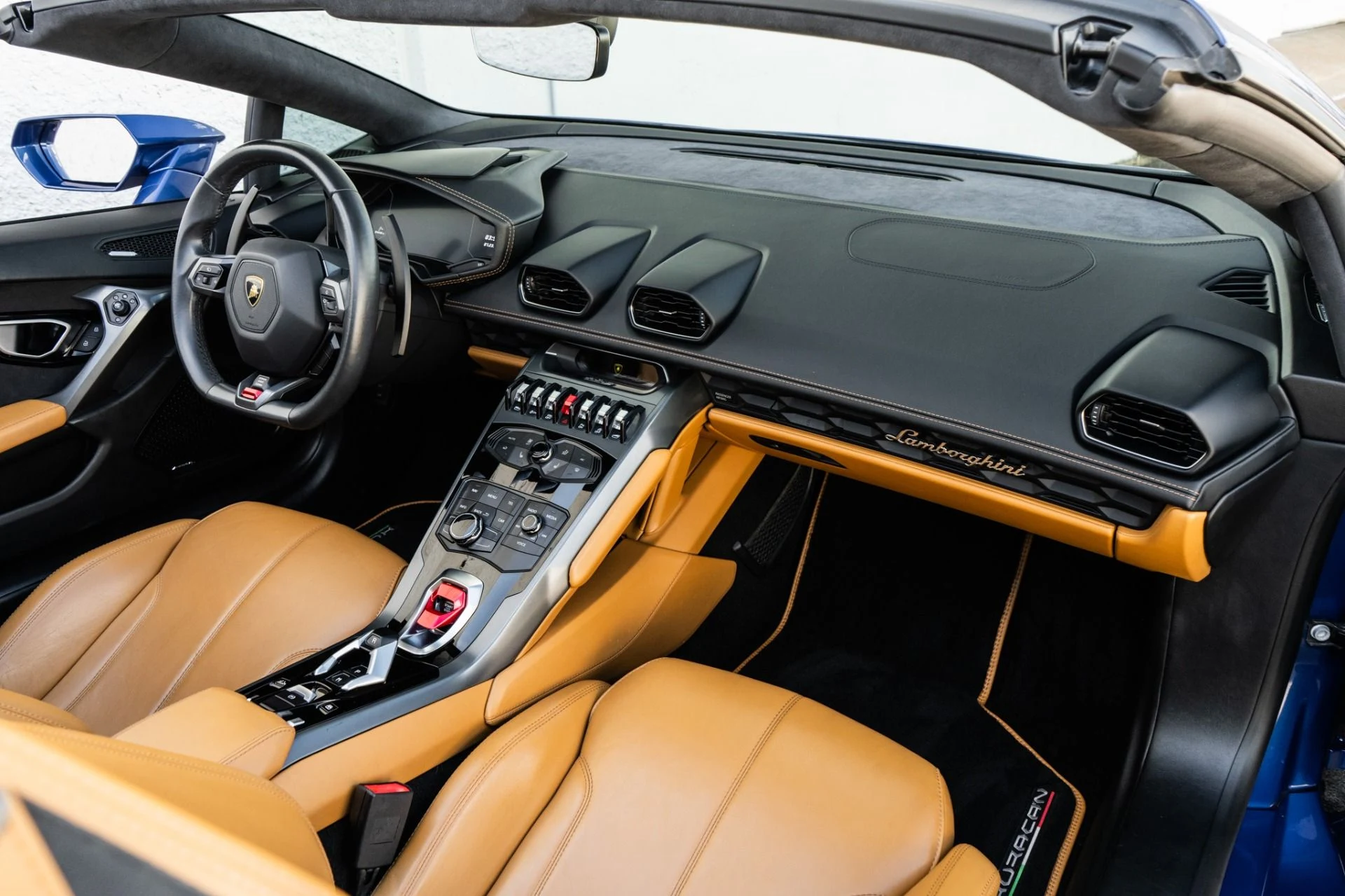 mph018_718341217_Used_2018_Lamborghini_Huracan_LP_580_2_Spyder_1753307982_97e8699c8d