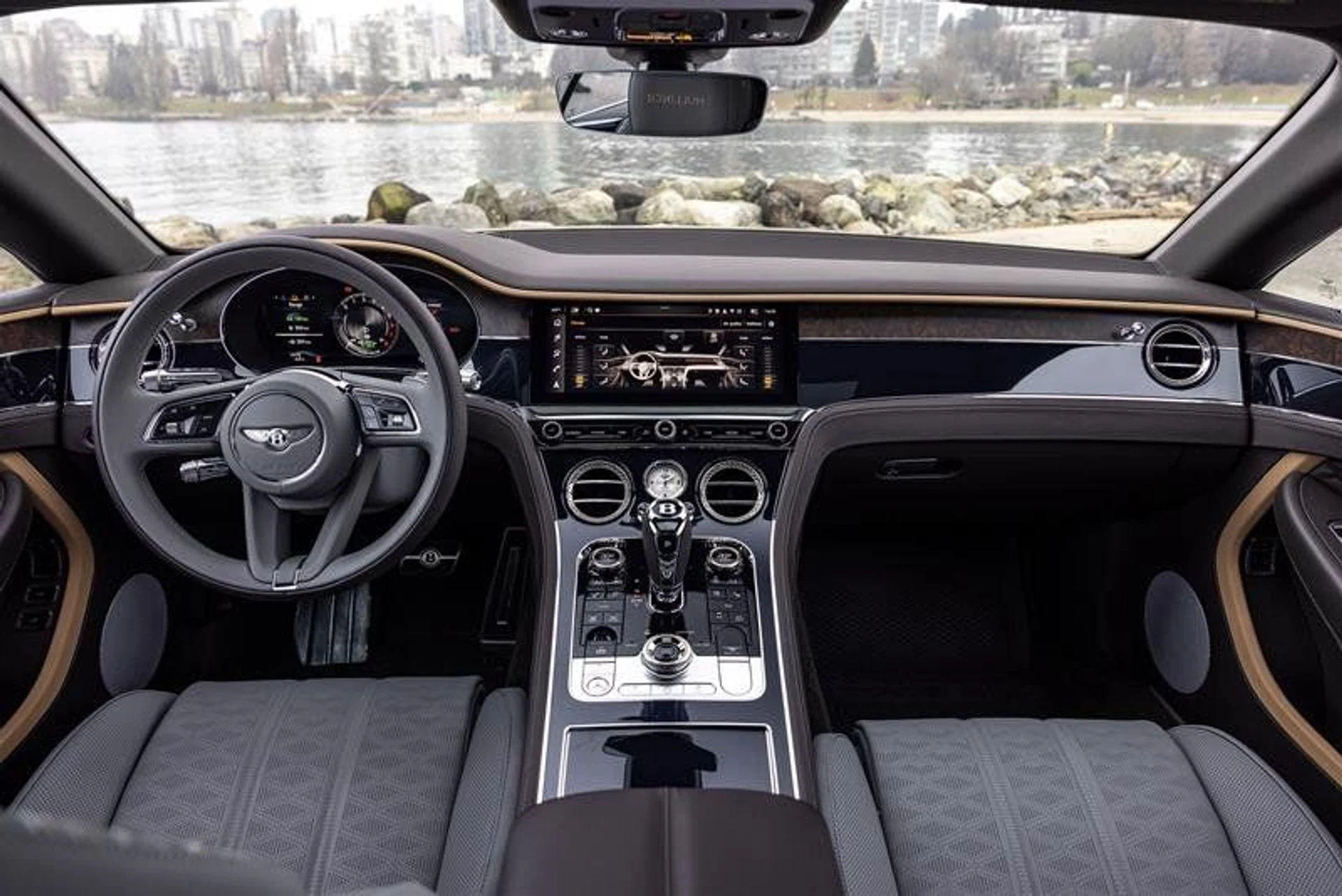 mph018_72123028_37641600_02967_11714614_1577164513_2982314ced