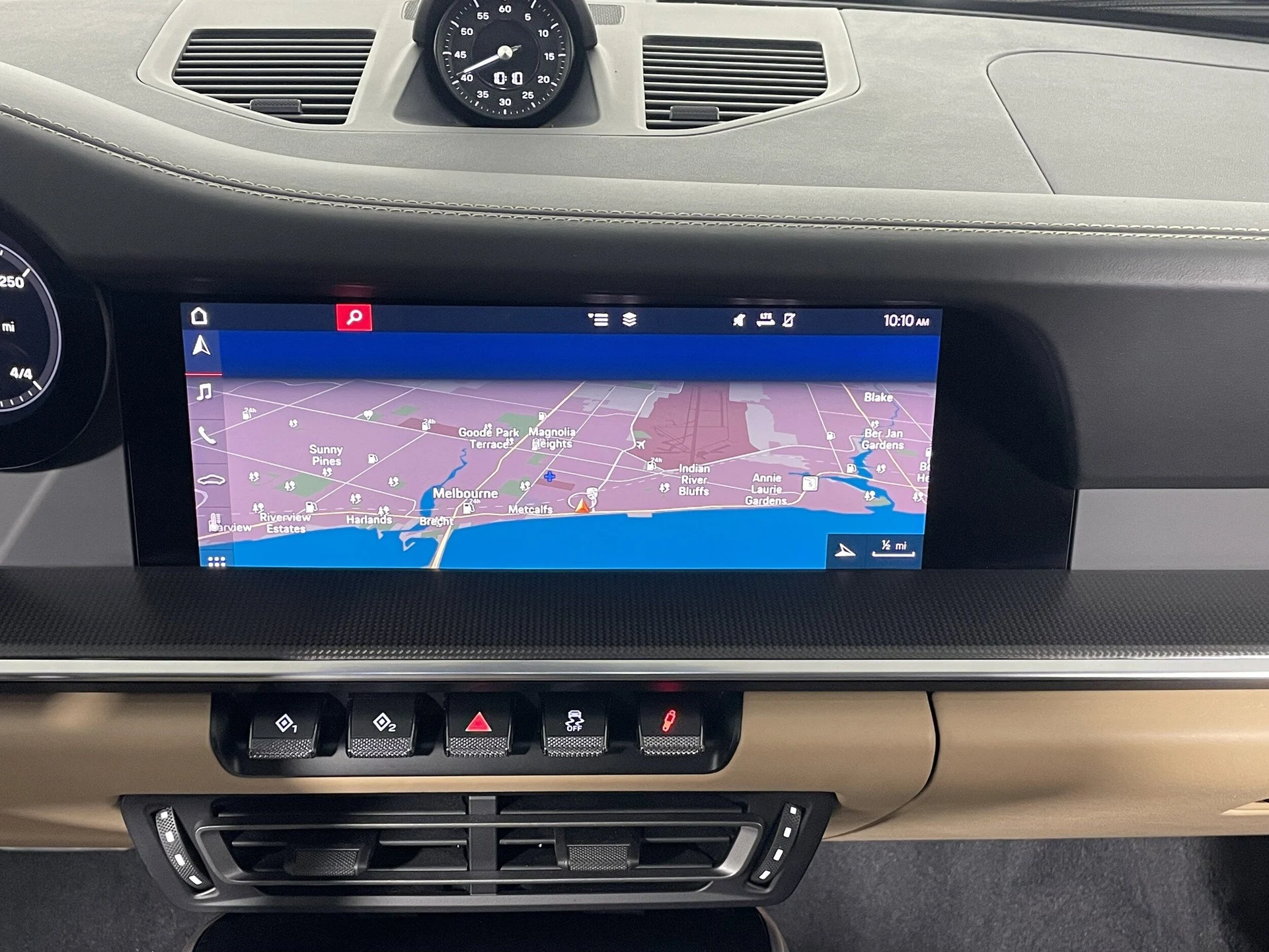 mph018_726372650_b8c3f9eee59142738e483873554fdffex_77f7acad6e