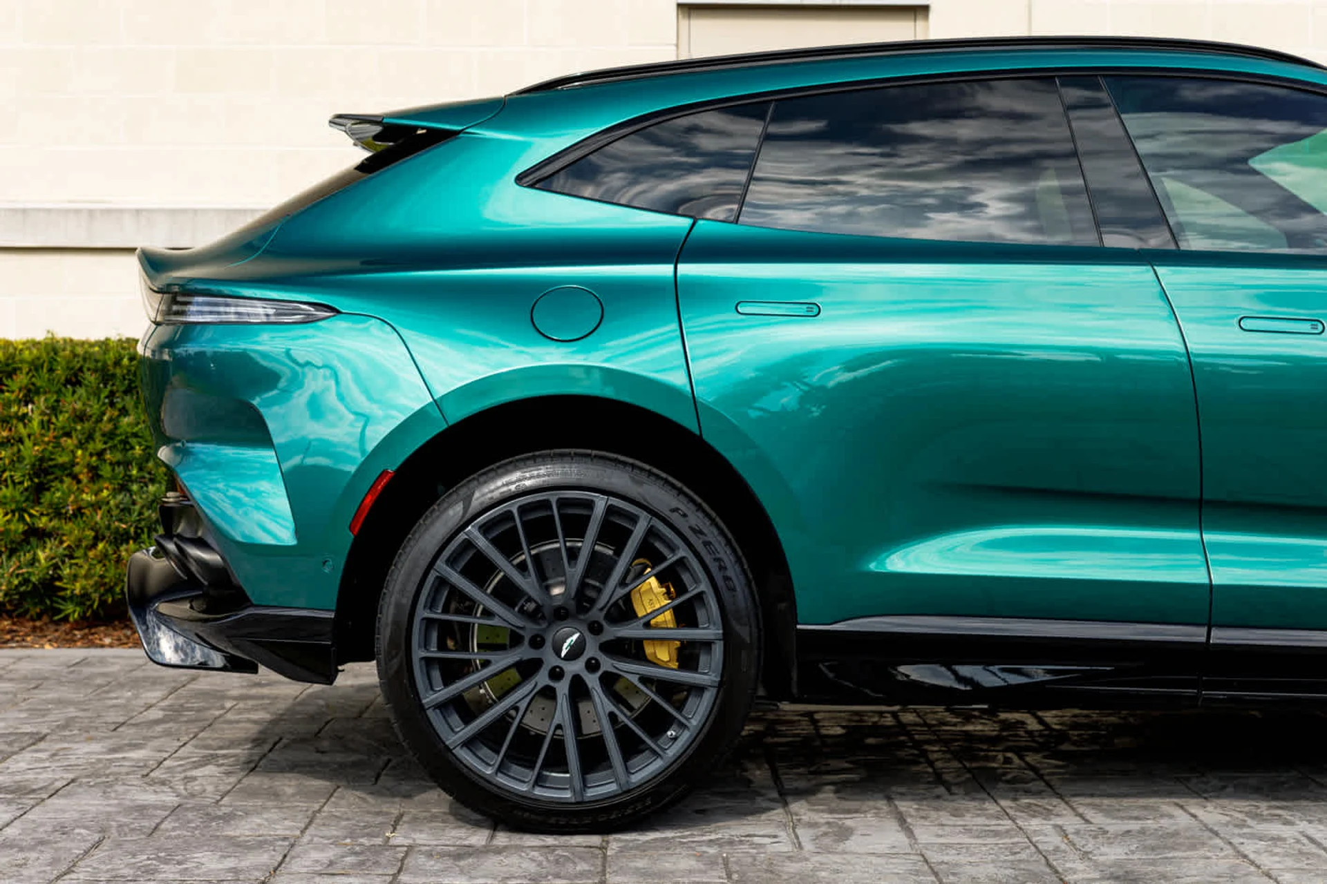 mph018_72829292_19_6b90d903c8