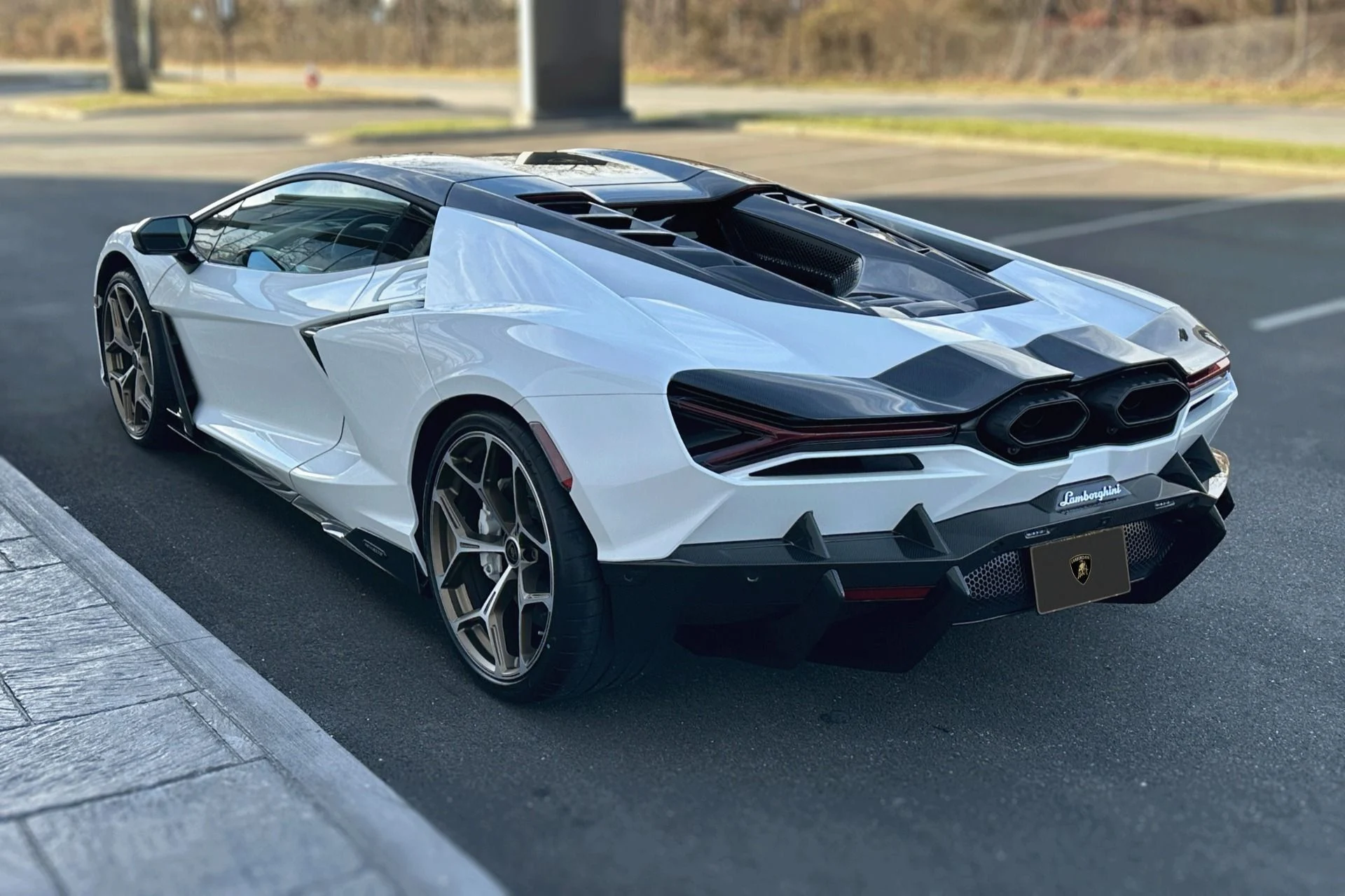 mph018_734572667_New_2026_Lamborghini_Revuelto_1765461439_90dcef2b8b