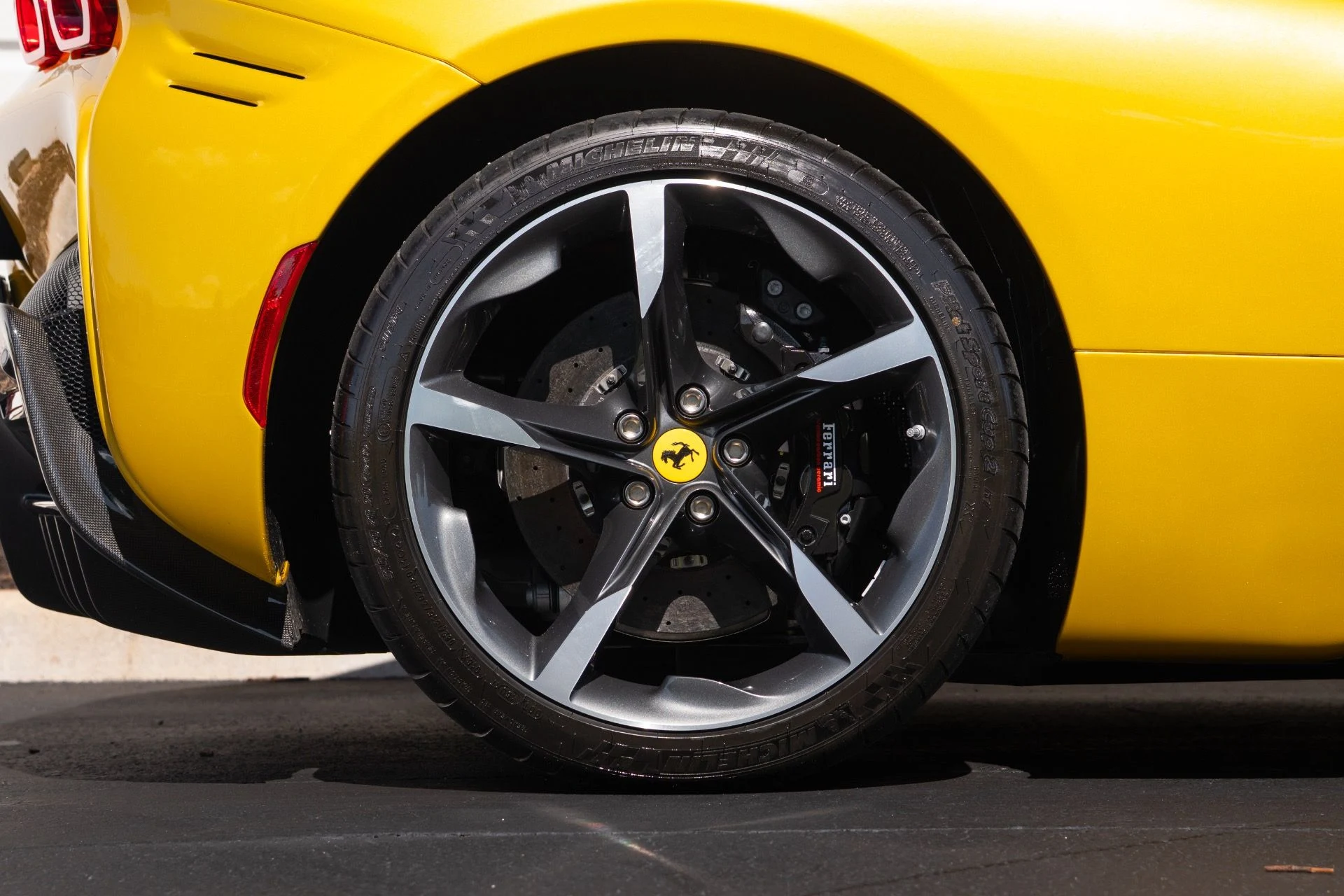mph018_744946320_Used_2023_Ferrari_SF_90_Stradale_1780886537_fce45e3654