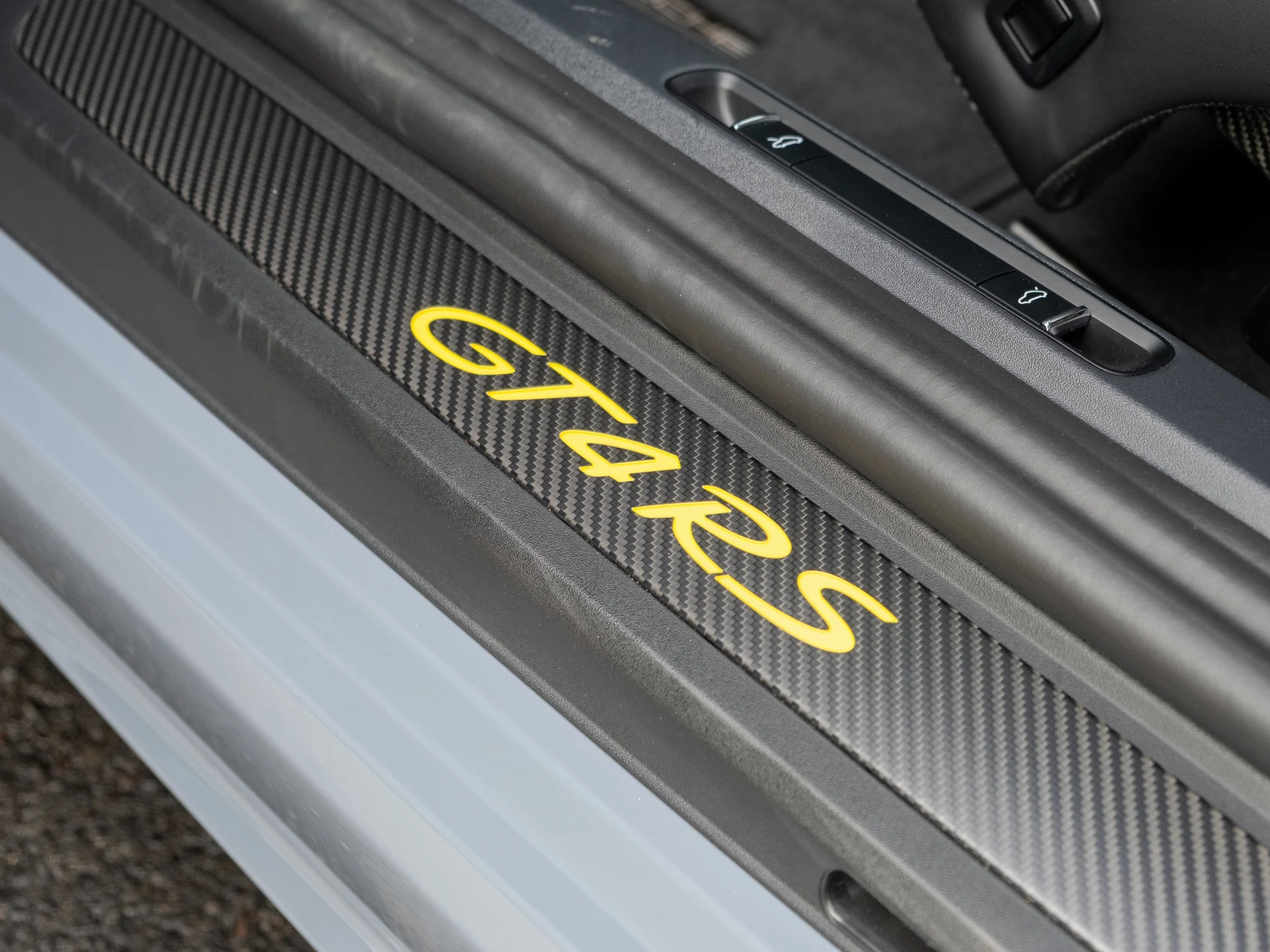 mph018_745382960_19_e409fa8ac4