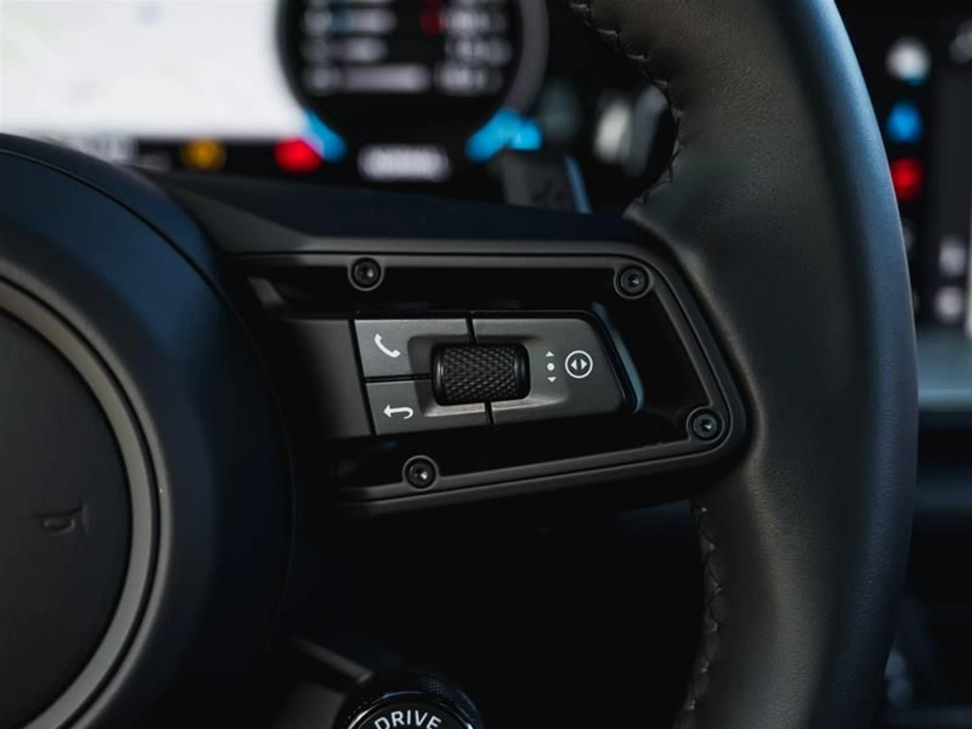 mph018_75238105_buqi44dv_f587158ea5