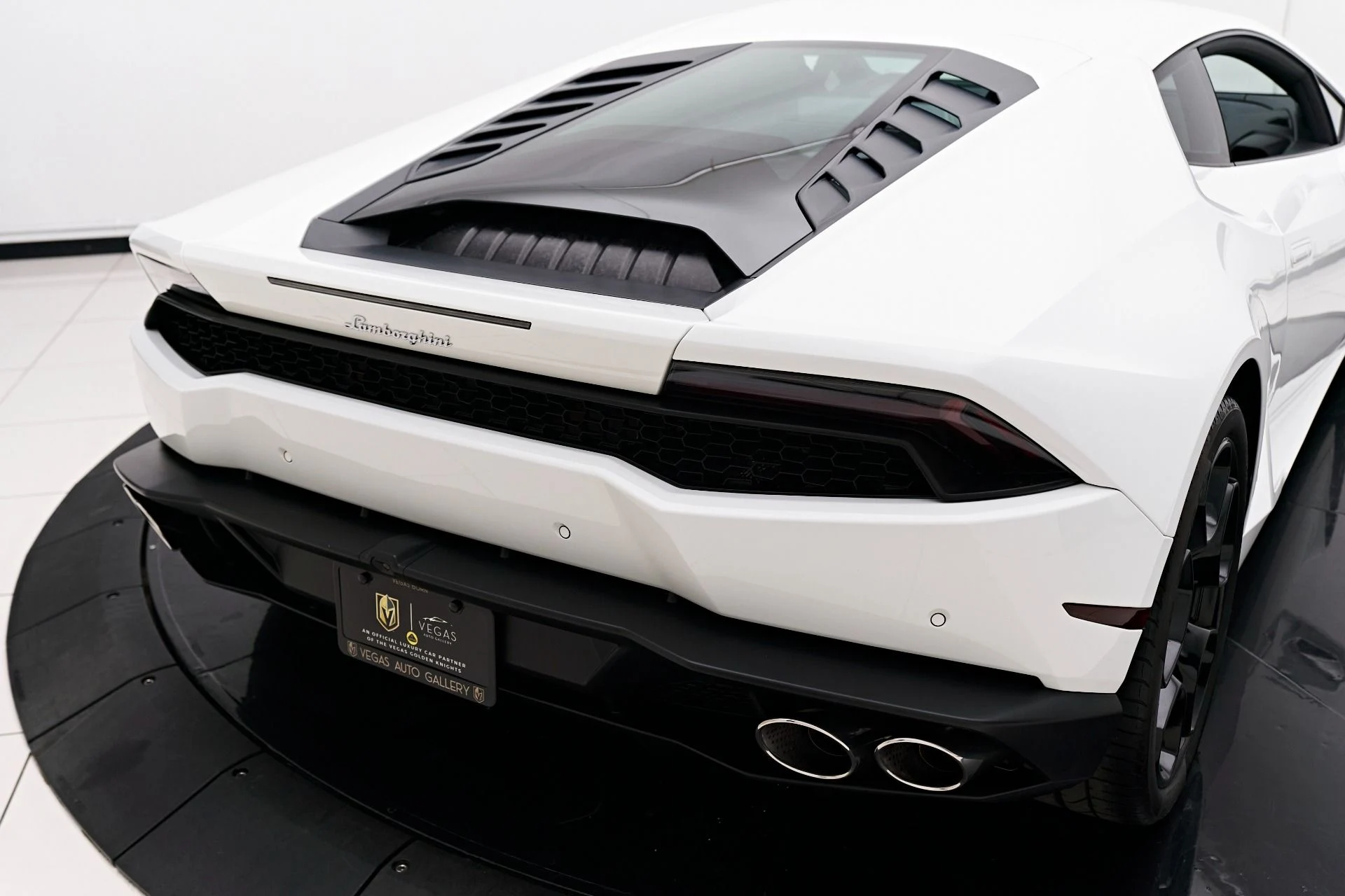 mph018_755454249_Used_2015_Lamborghini_Huracan_LP_610_4_1708137886_dea26fa358