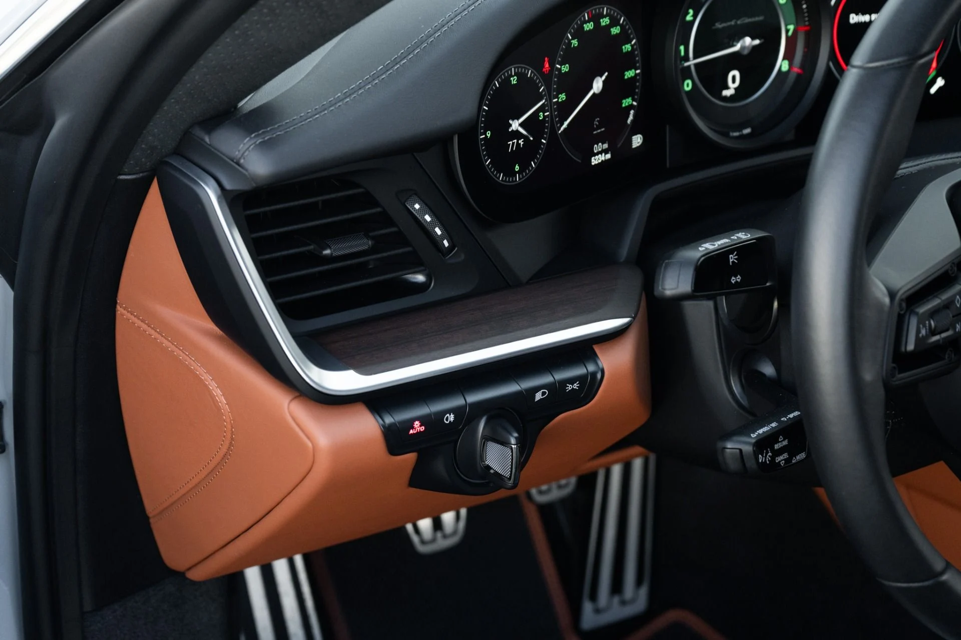 mph018_760966331_Used_2023_Porsche_911_Sport_Classic_1767656411_7392e65cbf