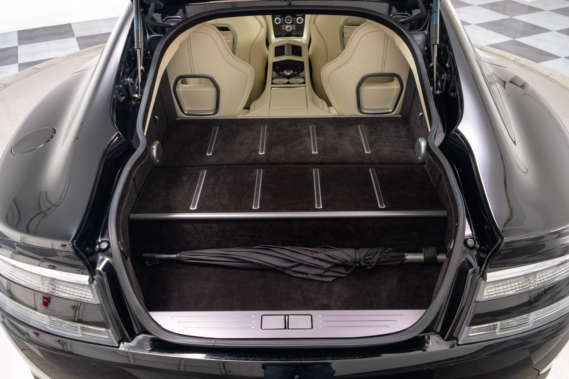 mph018_765787283_Used_2012_Aston_Martin_Rapide_V12_power_High_Contrast_Color_Combination_1781621426_7c06cf79cf