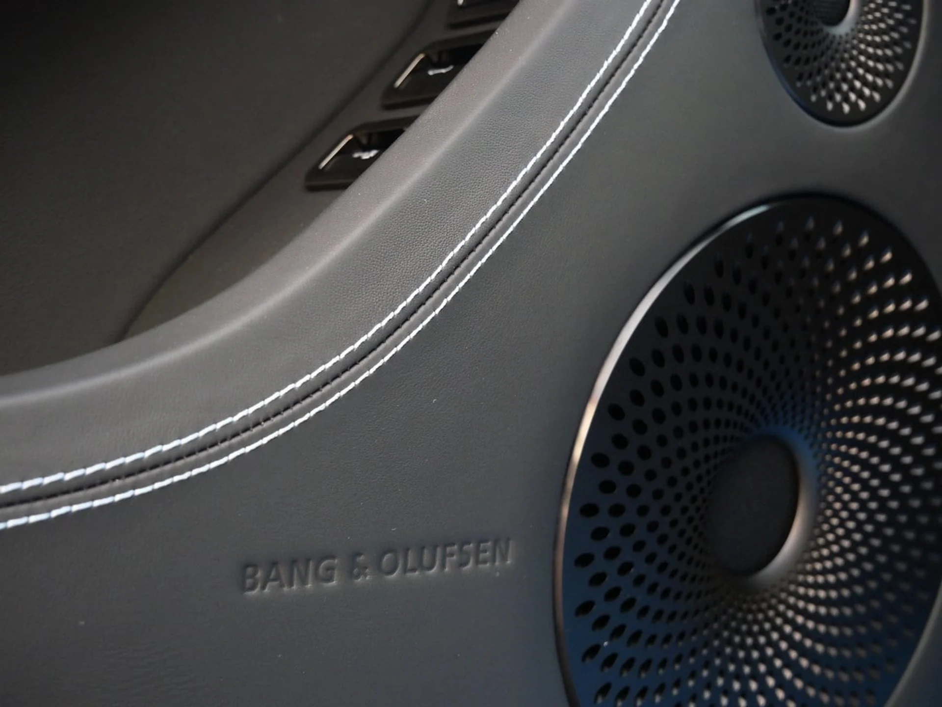 mph018_766327904_a4660f875ddb82906d954024477ed8f2x_dba28b299d