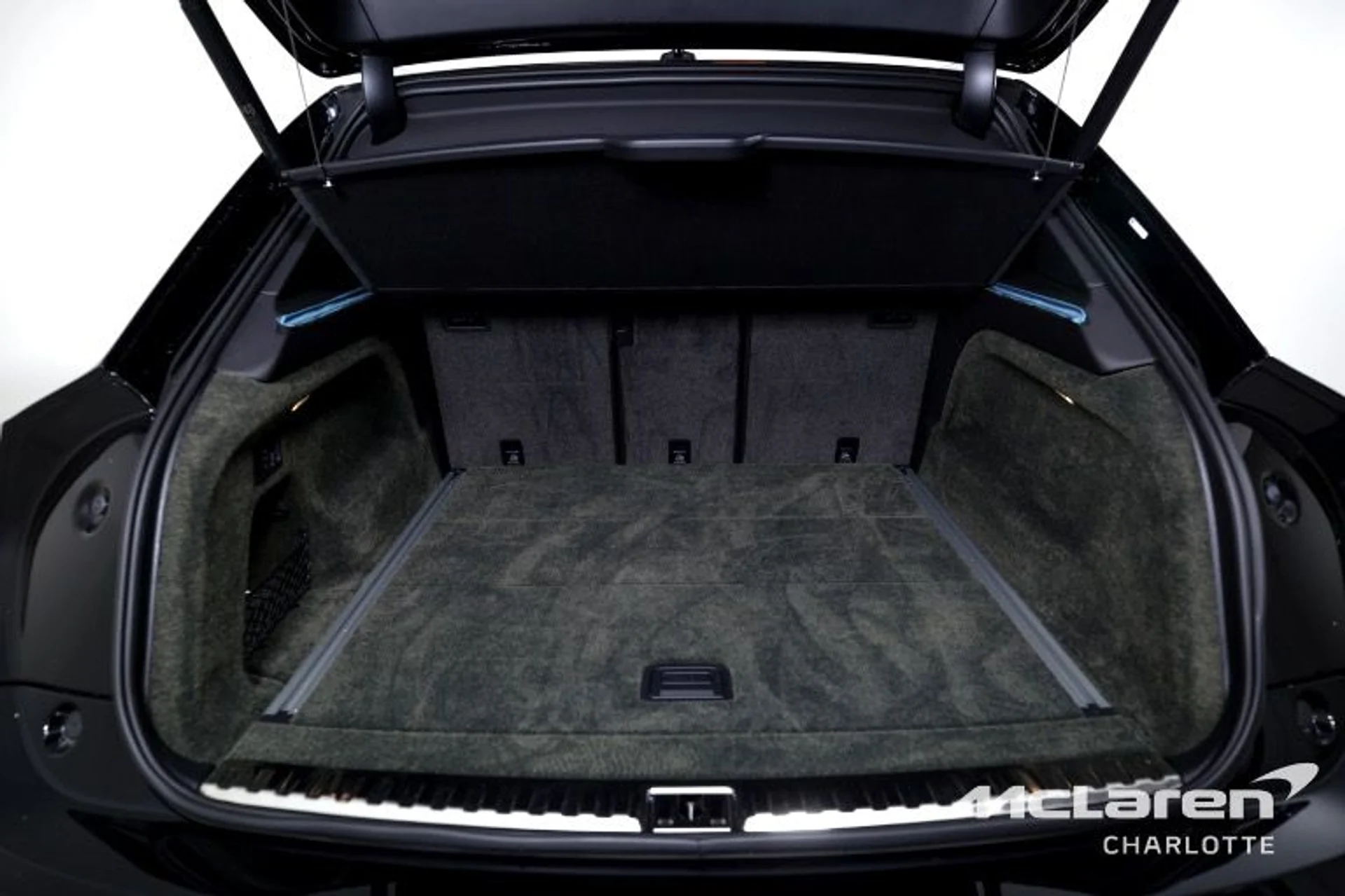 mph018_766465638_Used_2022_Bentley_Bentayga_V8_a32c3fd466