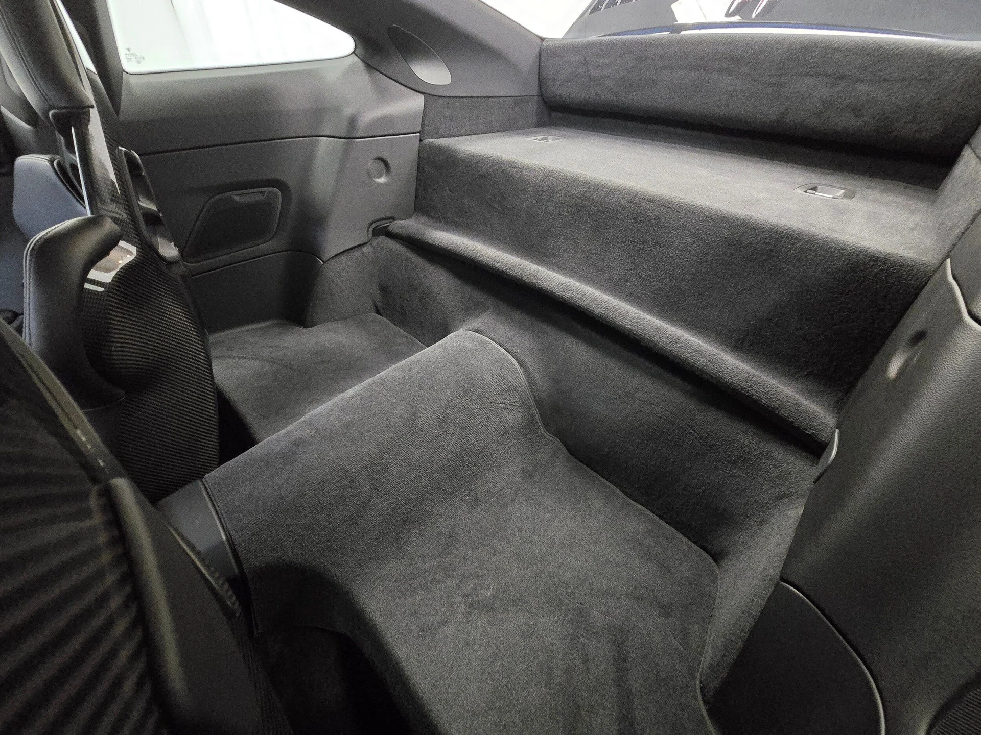 mph018_766660890_fef993619b5d9311f5797fd74591d267x_bf708b53a3