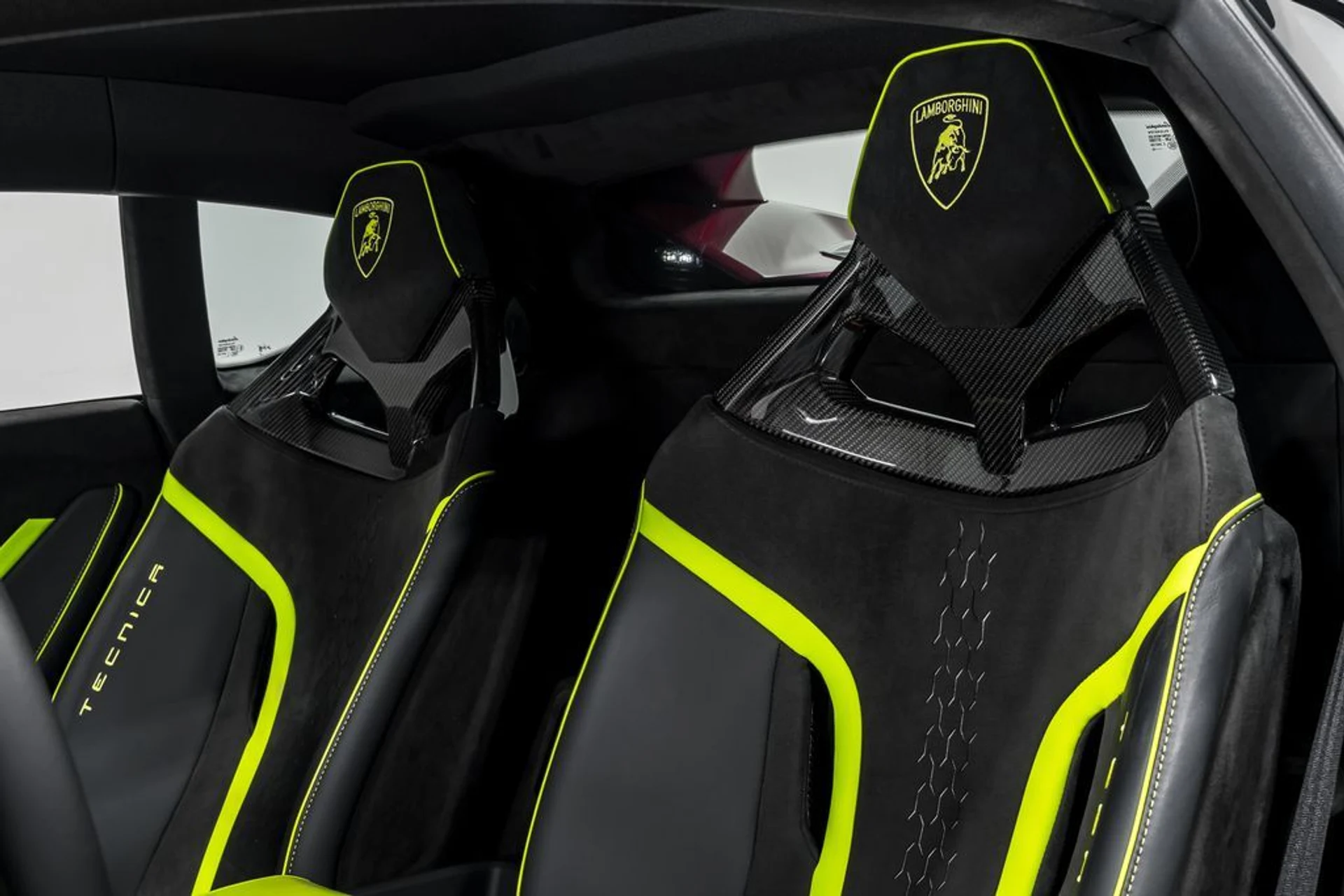 mph018_766955222_7406c419da047255ddc570b32205f4e1x_1a85dda360