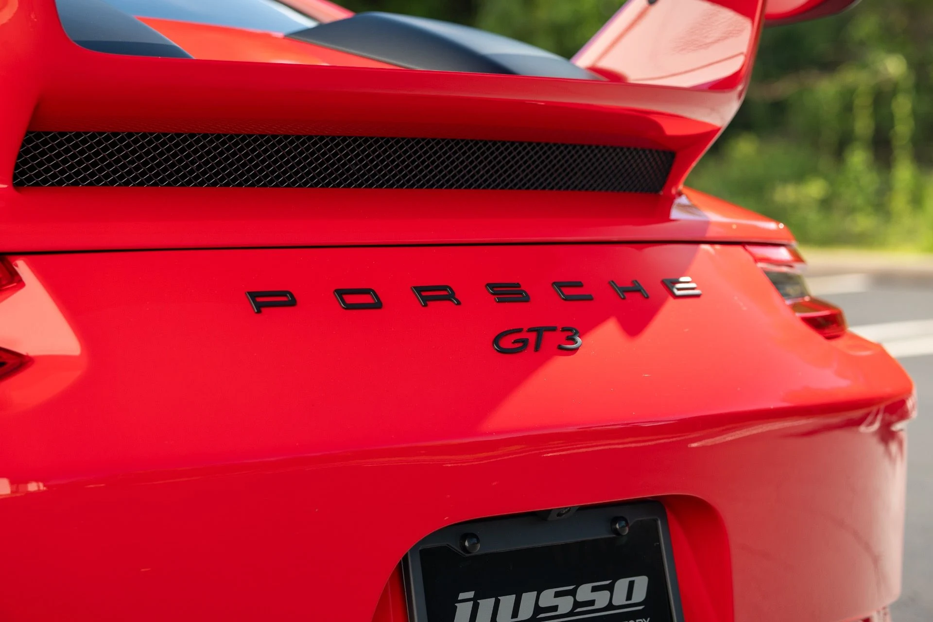 mph018_767176793_Used_2018_Porsche_911_GT_3_1755032810_3a783b6bc6