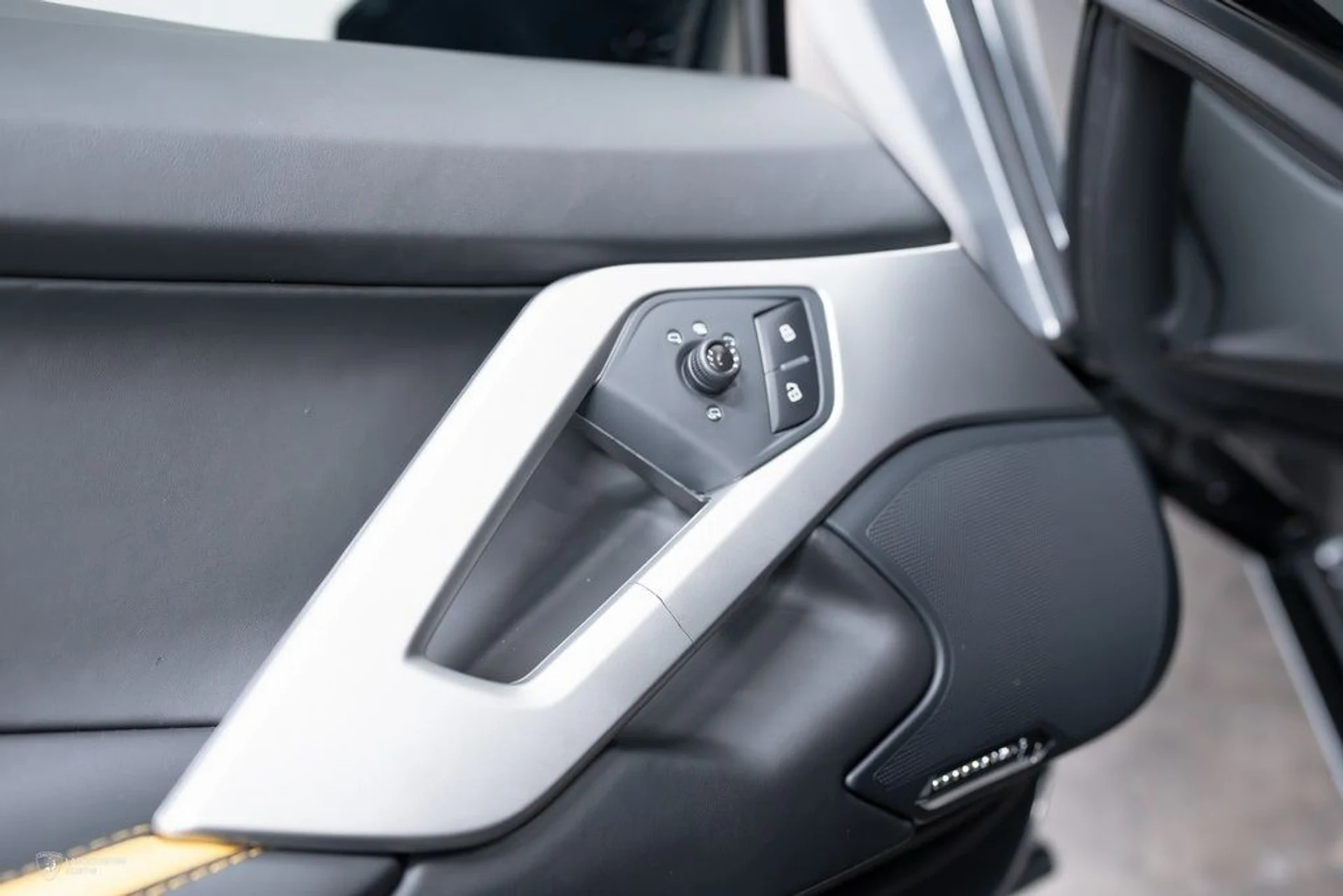 mph018_772578907_178da61d507eae9d42c4a630f8cb68d9x_3bbb2e4650