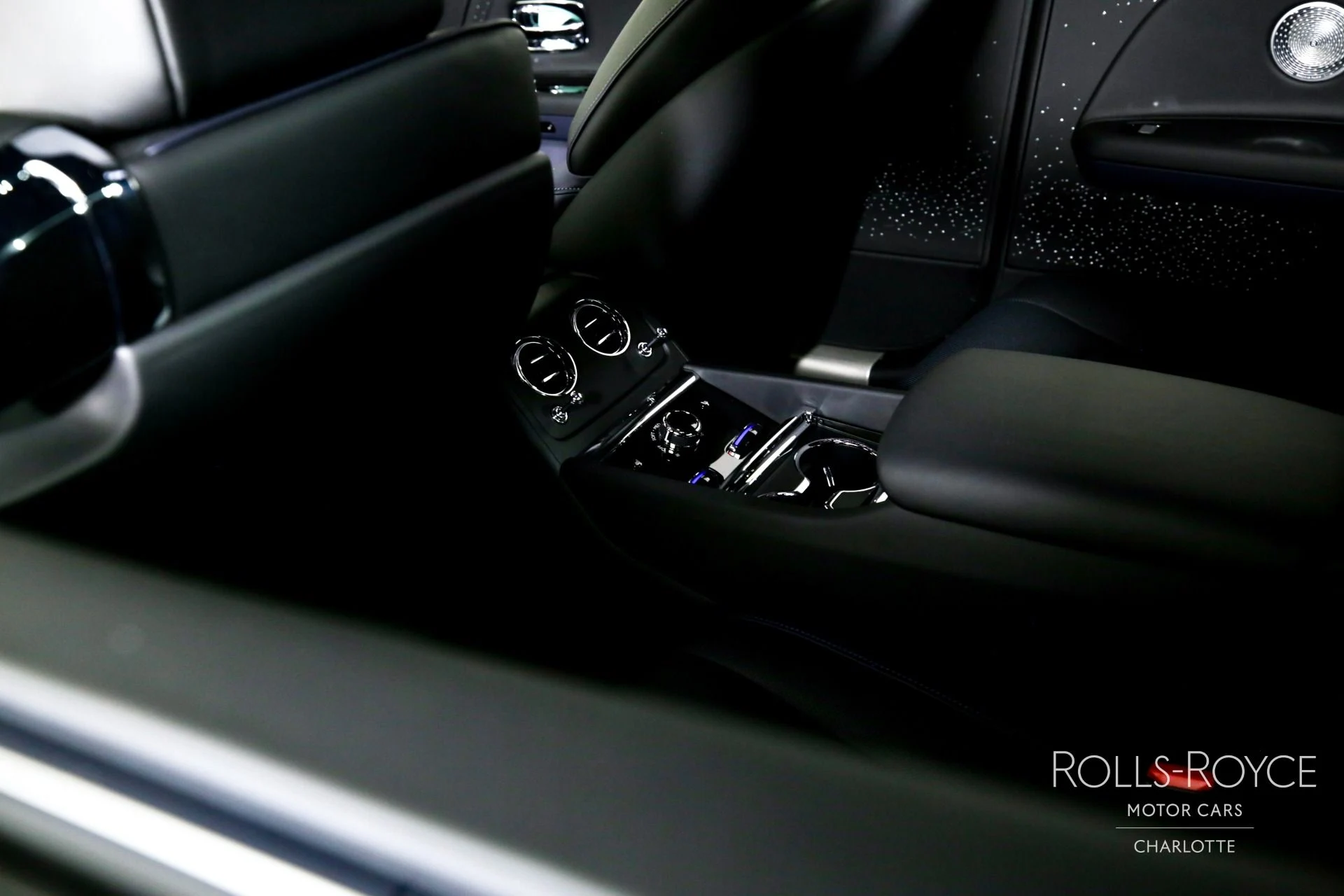 mph018_77730802_Used_2024_Rolls_Royce_Spectre_1742932757_2985d36acb