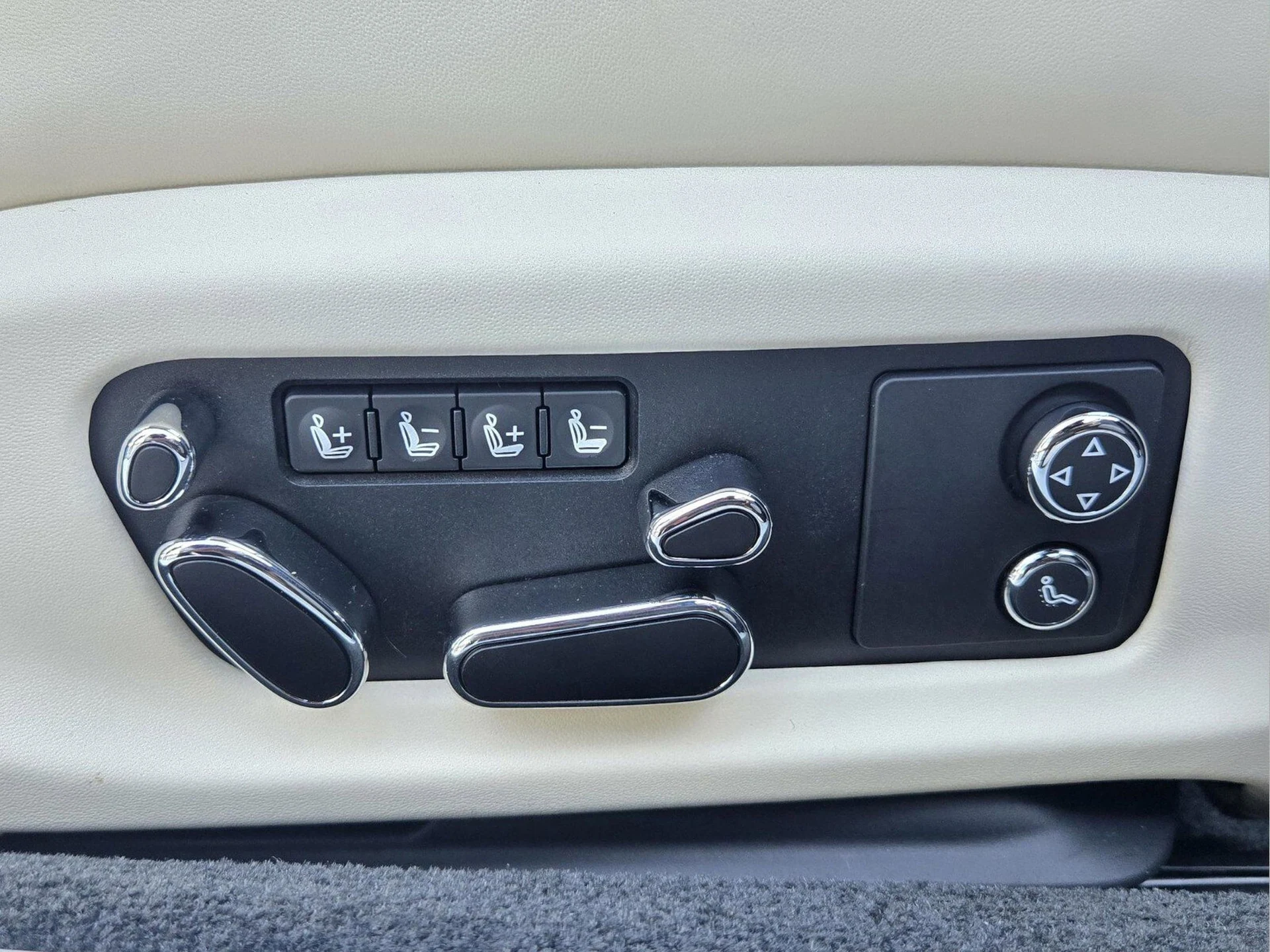 mph018_780771171_f041d0356971011eef851ee9ddbd7634x_15c7447764