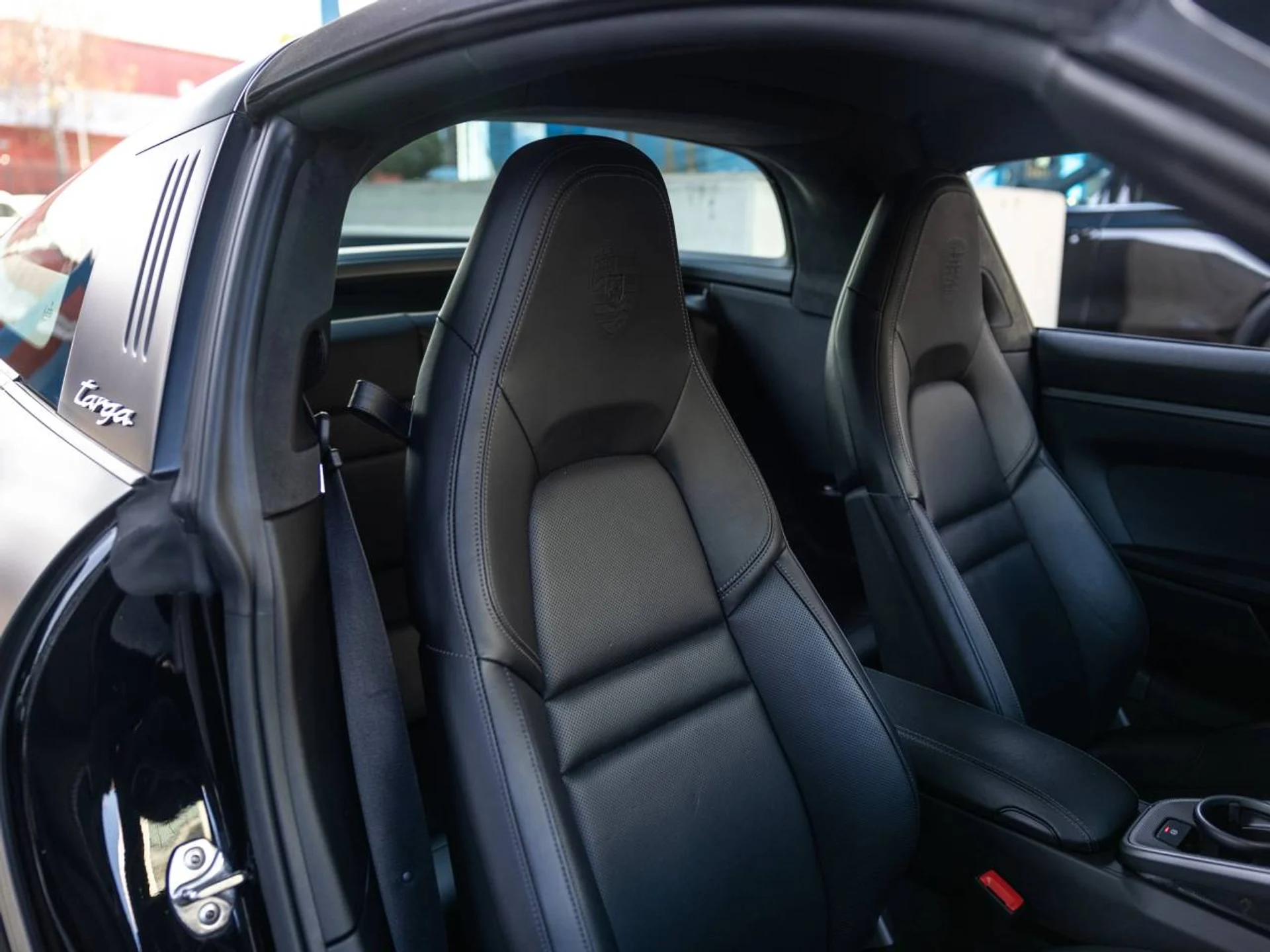 mph018_781898507_19_606dc31390