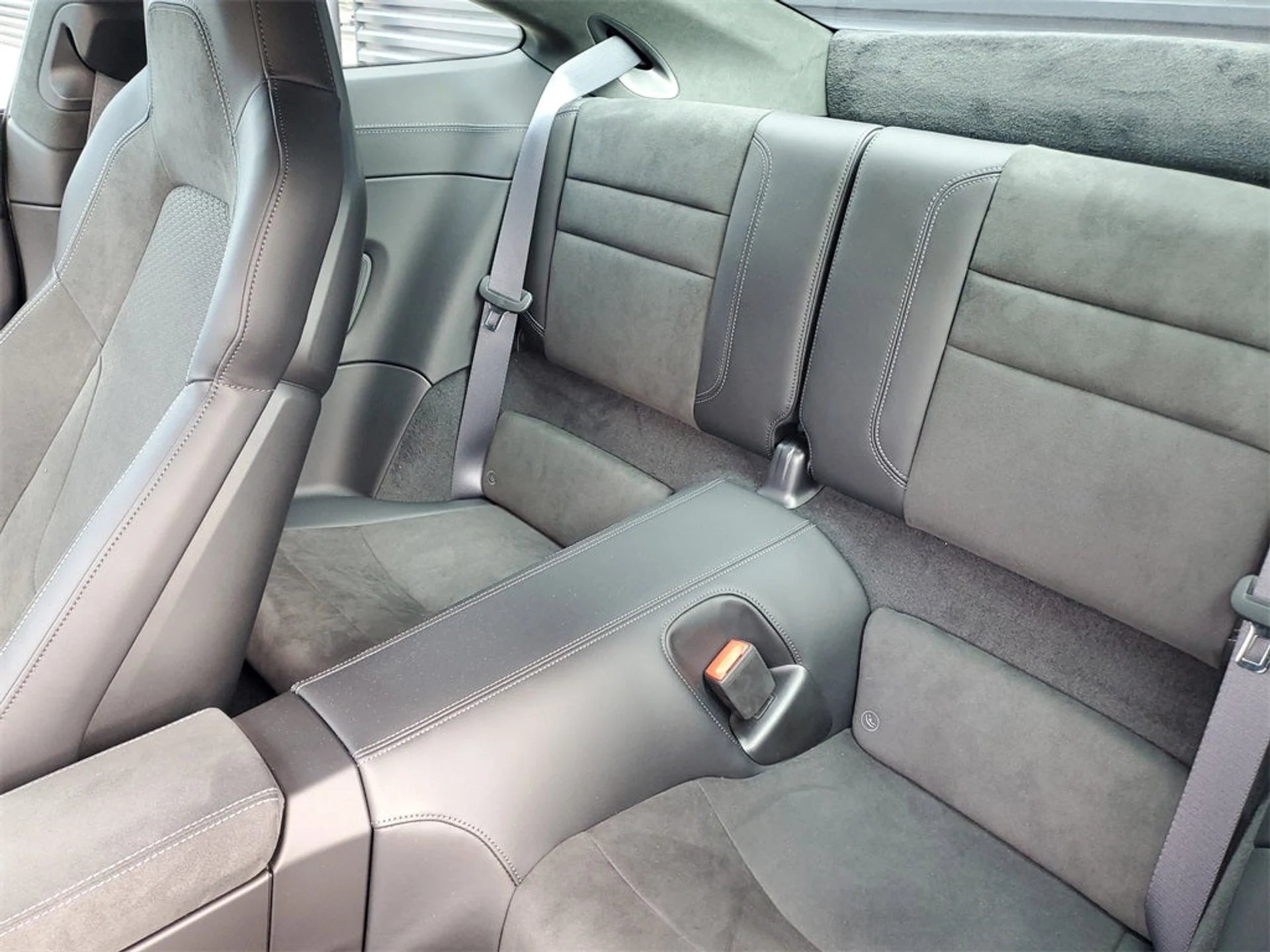 mph018_783837733_19_5b7f75257d