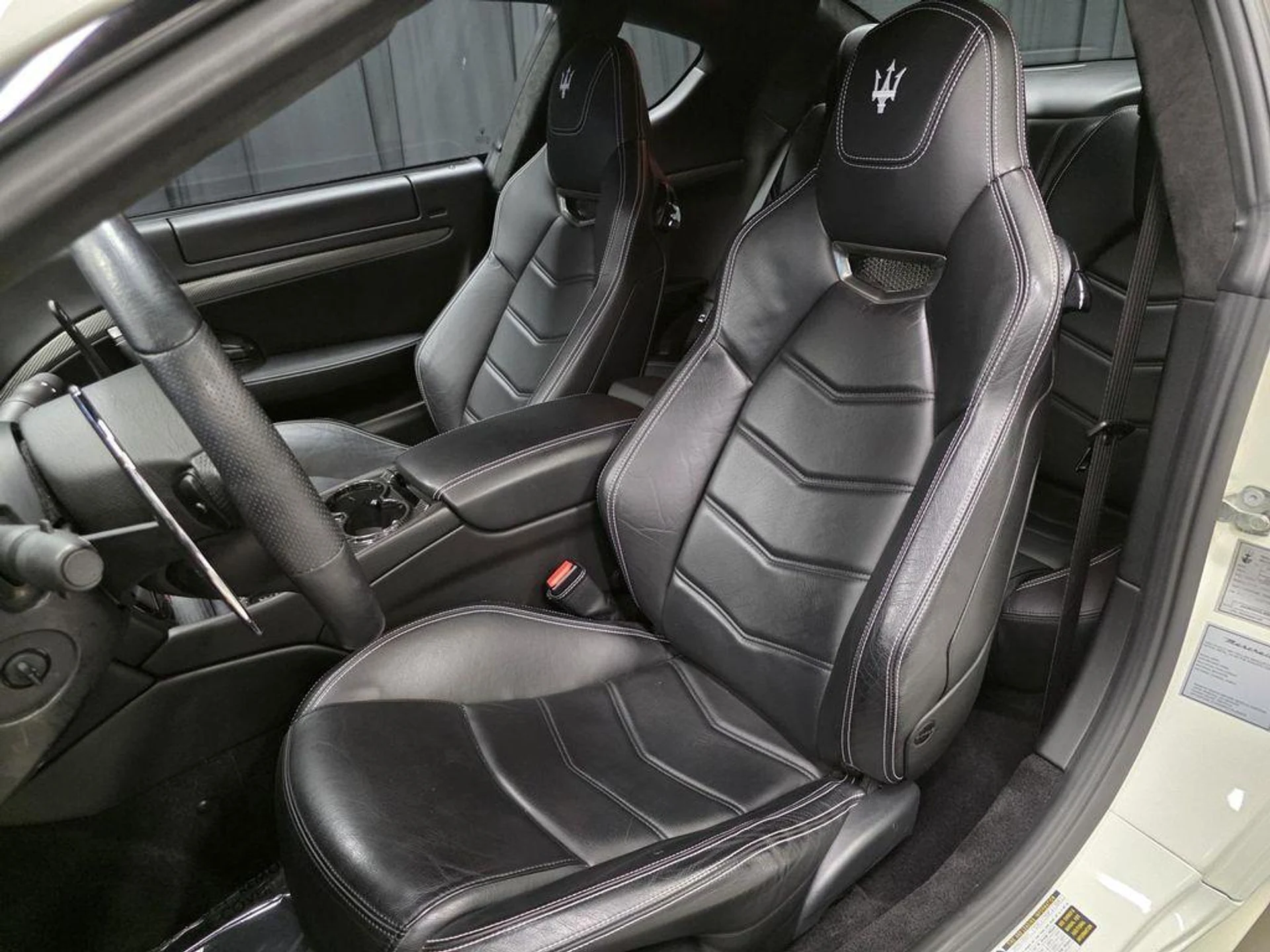 mph018_784718598_x_P_Funb_W5_U9zvq9j_Lez_SY_Lpa6a4c_6a1803805f