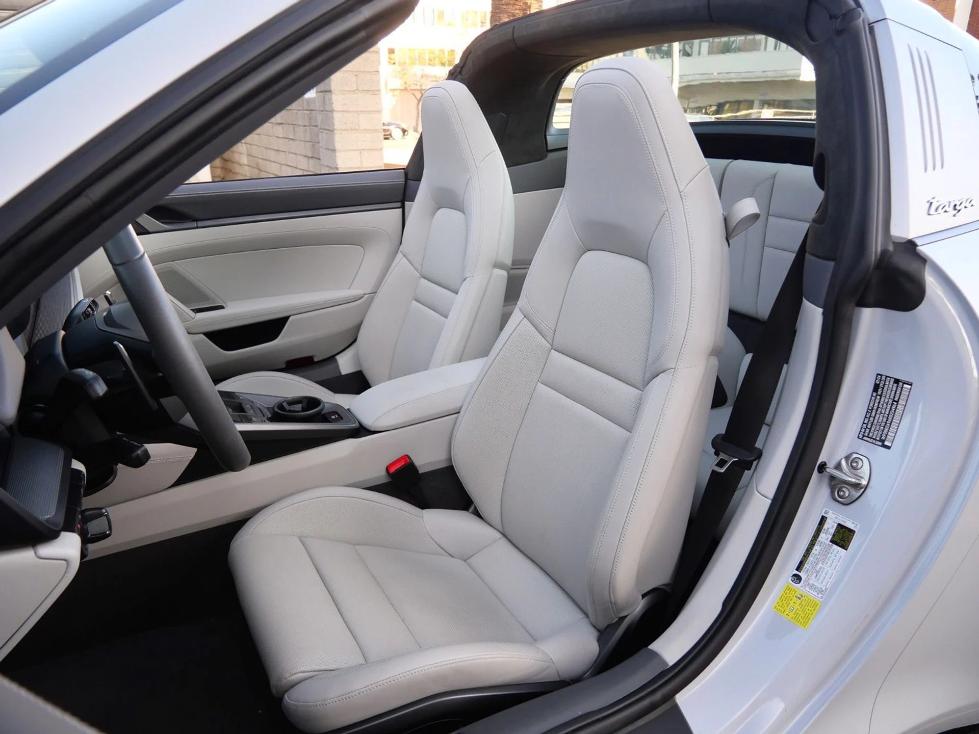 mph018_786787911_6bcc49be740834f94682ea2aa77df99dx_eb4fe7af7f