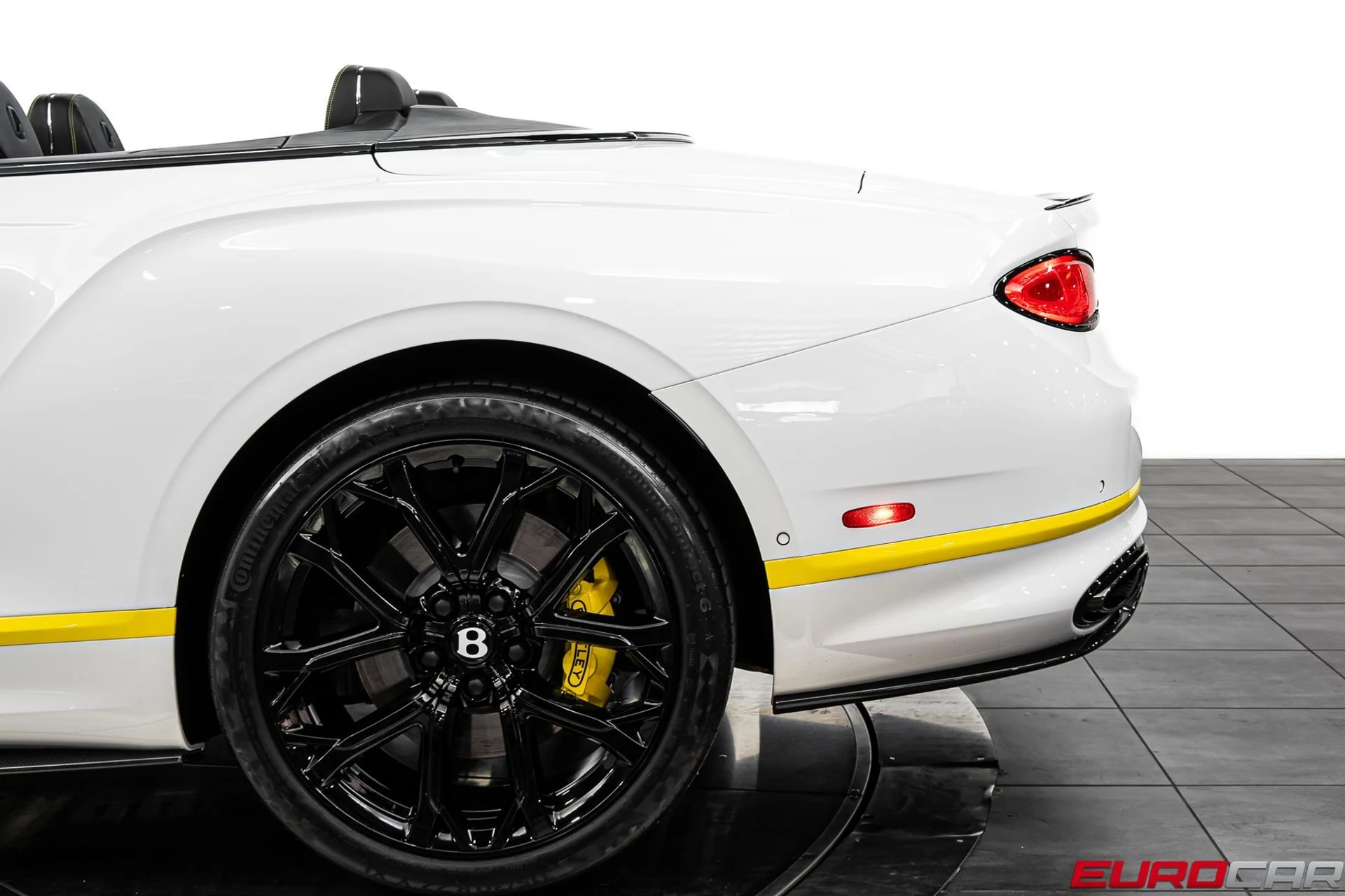 mph018_797392408_3675407e_441e_4d95_917b_be760b6c03f2_6c1490780d