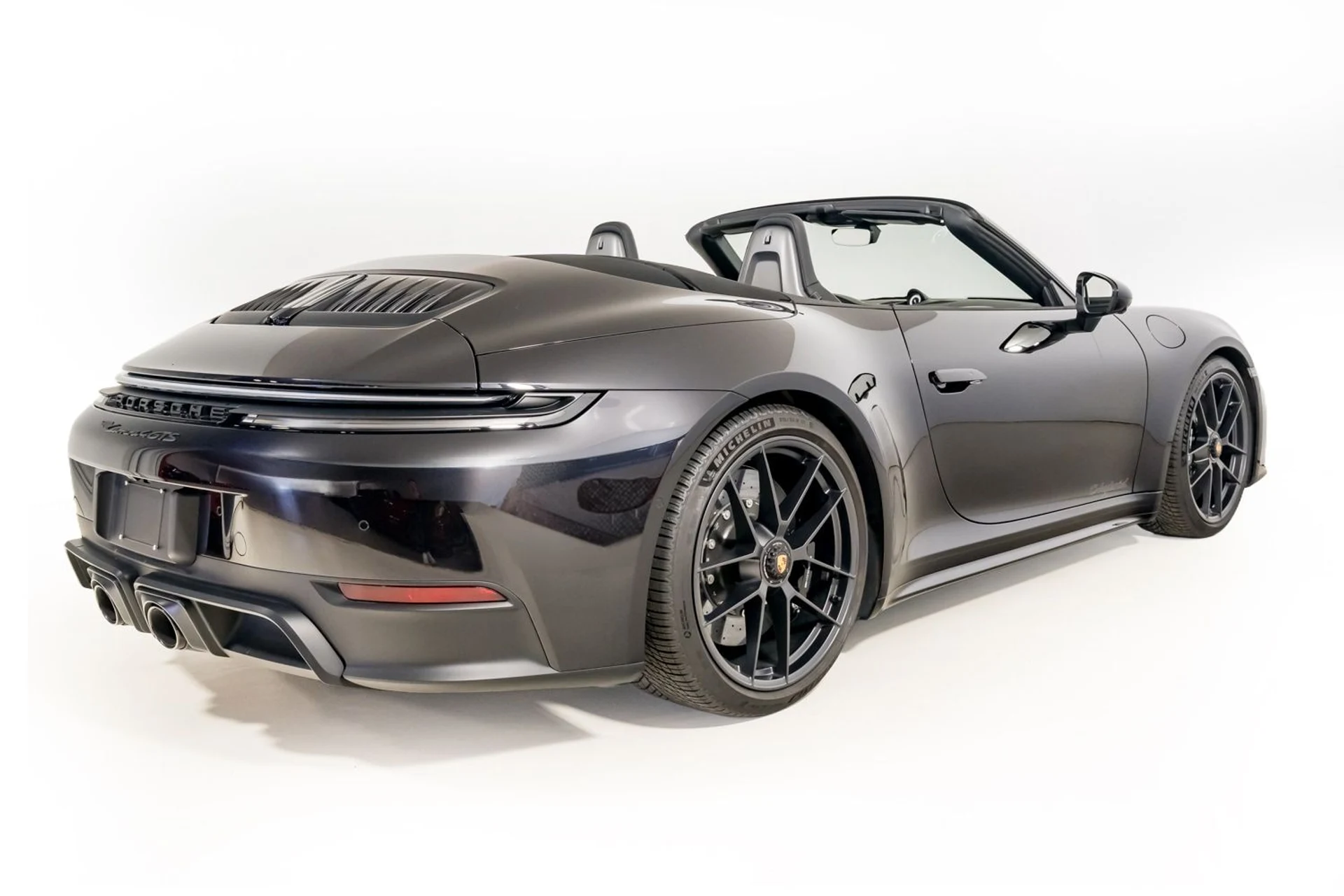 mph018_806363701_93d126864c10490cbc6ac9889572a696_904513bd5b