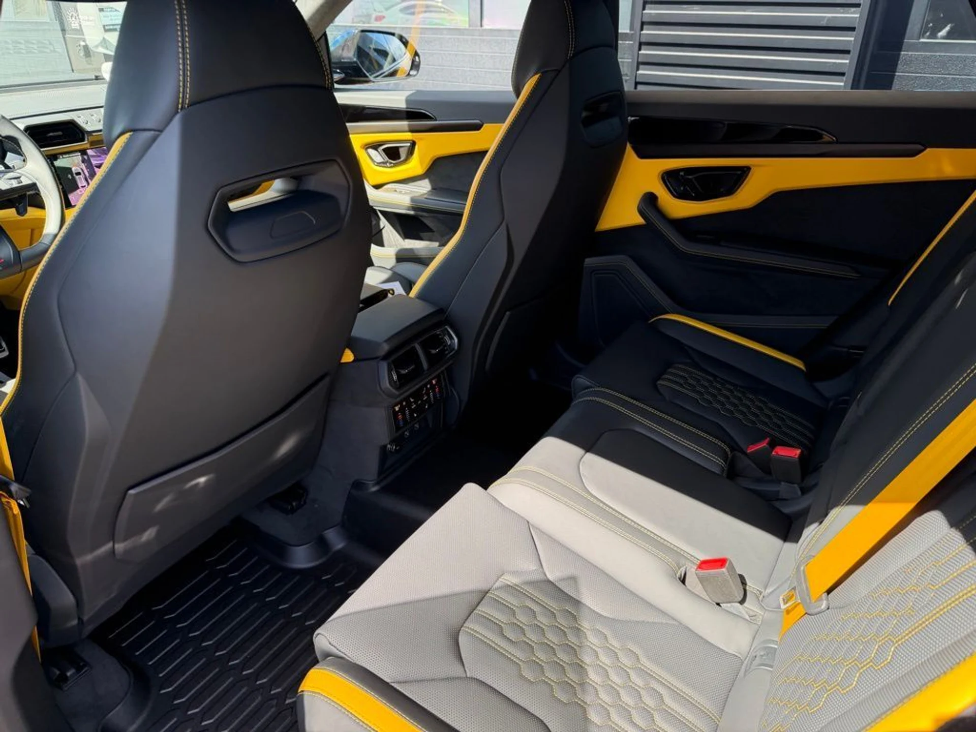 mph018_813405905_432bd917d5f58d90654151b08ce0d376x_4971f6dc83